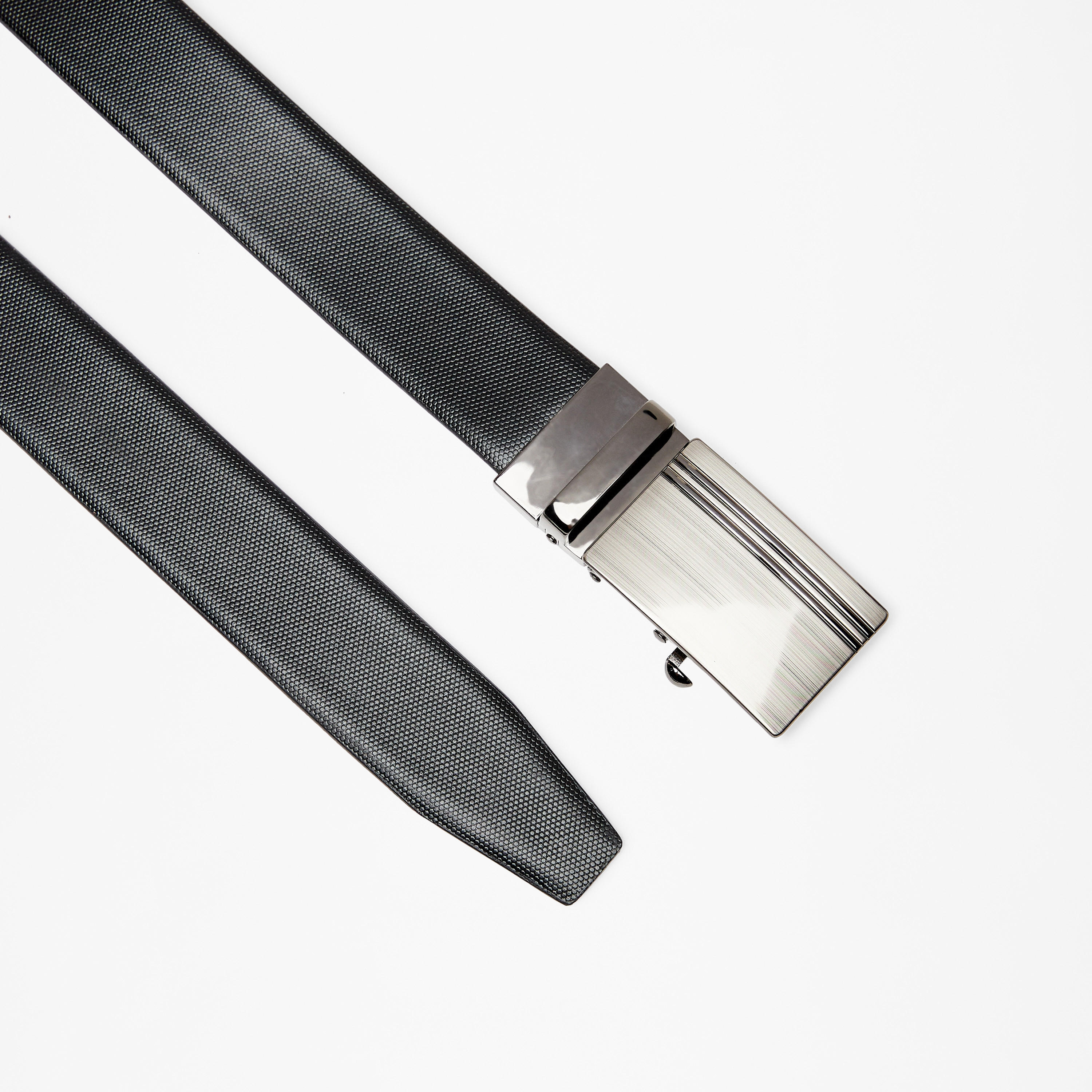 حزام بارز الملمس بمشبك إغلاق من دوتتشيني-men-beltsandwallets-belts-image-5