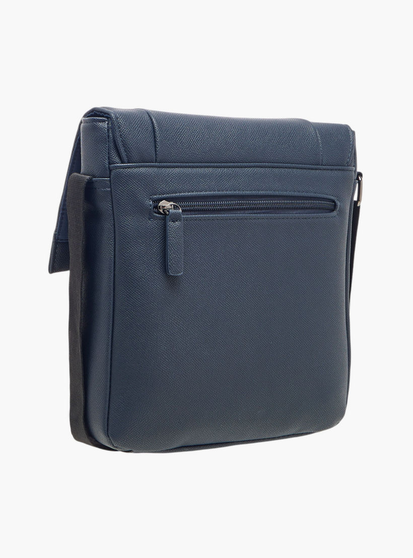 شنطة كروس بودي بارزة الملمس بحزام قابل للتعديل إل بي إل من شو إكسبريس-men-bags-image-3