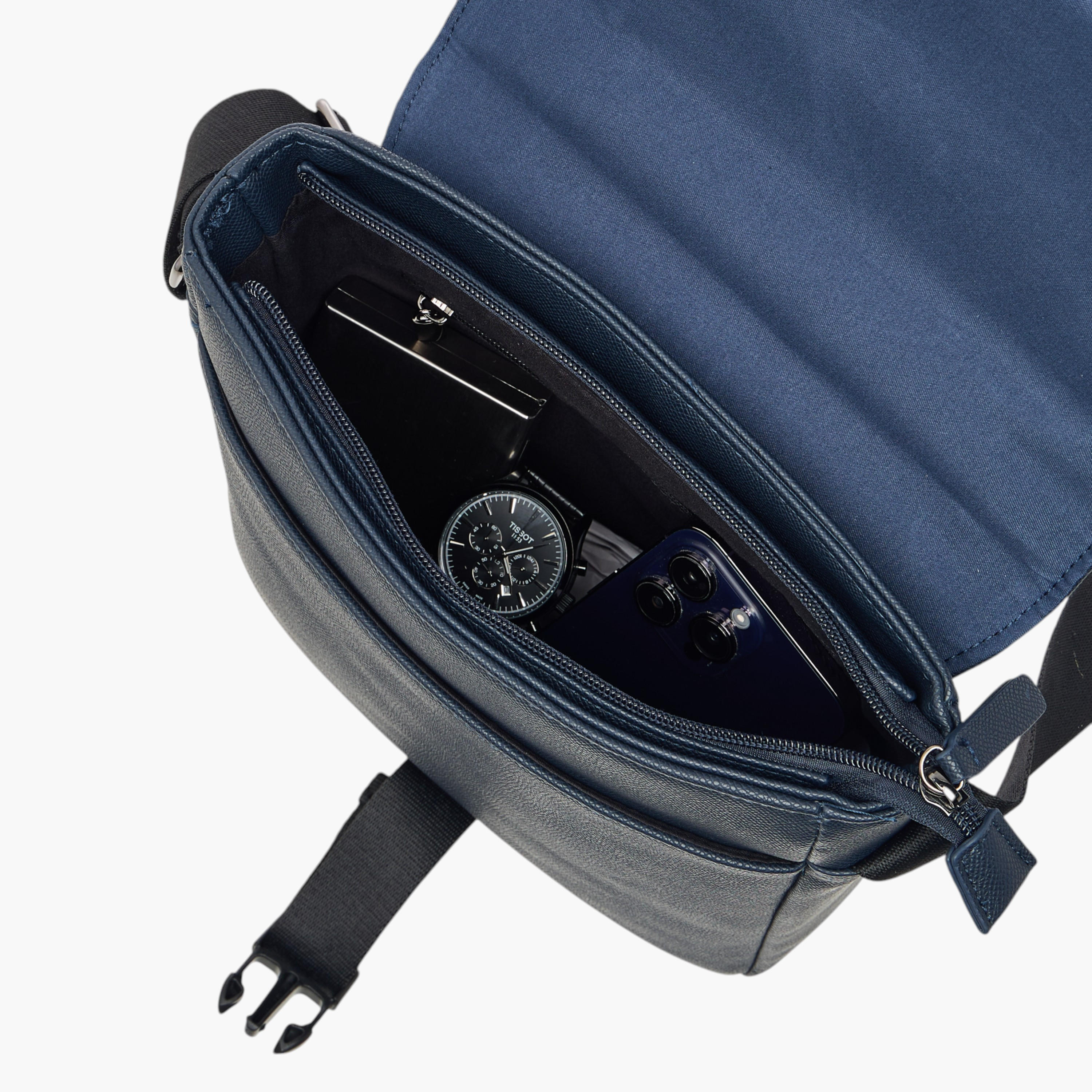 شنطة كروس بودي بارزة الملمس بحزام قابل للتعديل إل بي إل من شو إكسبريس-men-bags-image-8