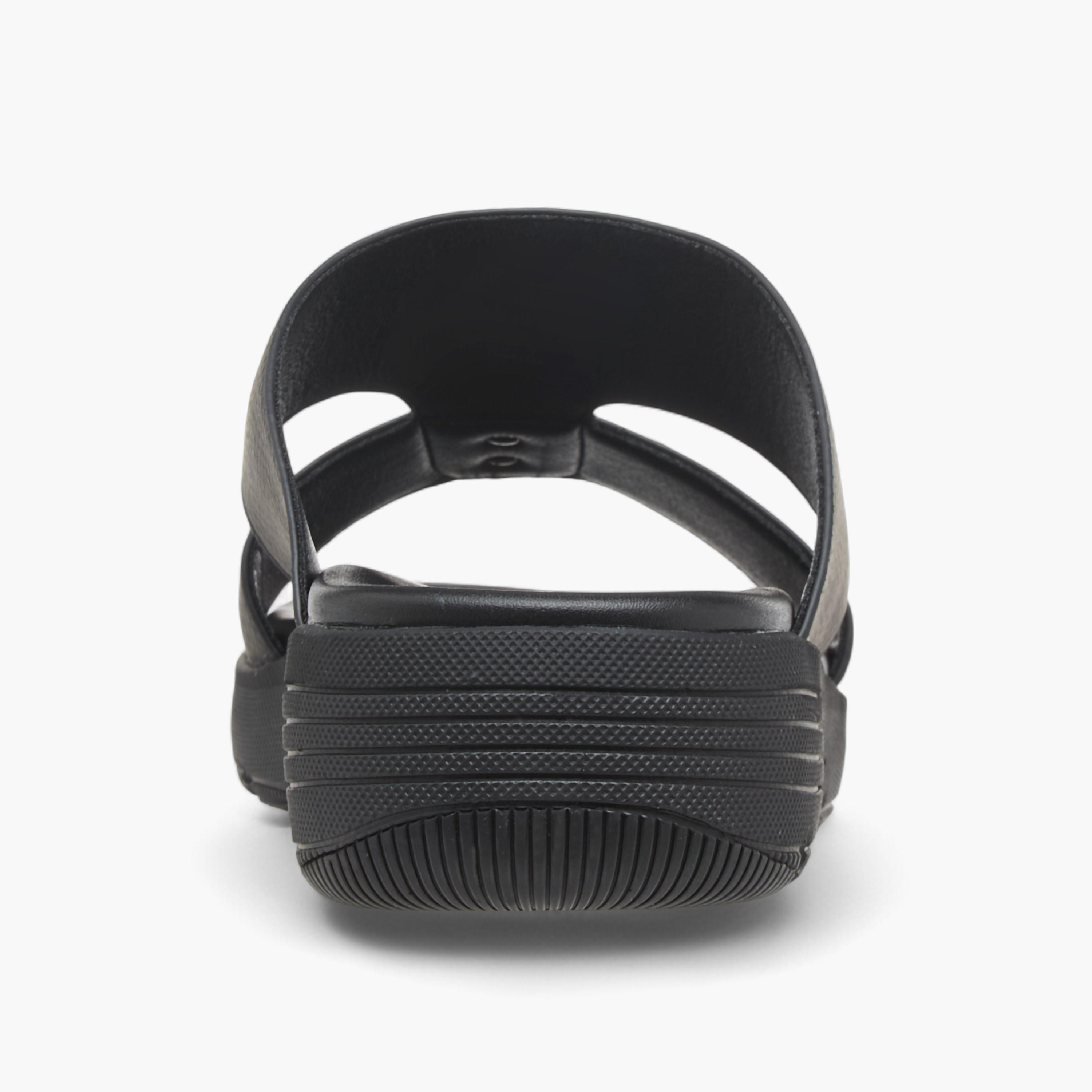صندل مريح سهل الارتداء بزينة معدنية من لو كونفورت-men-shoes-sandals-image-5