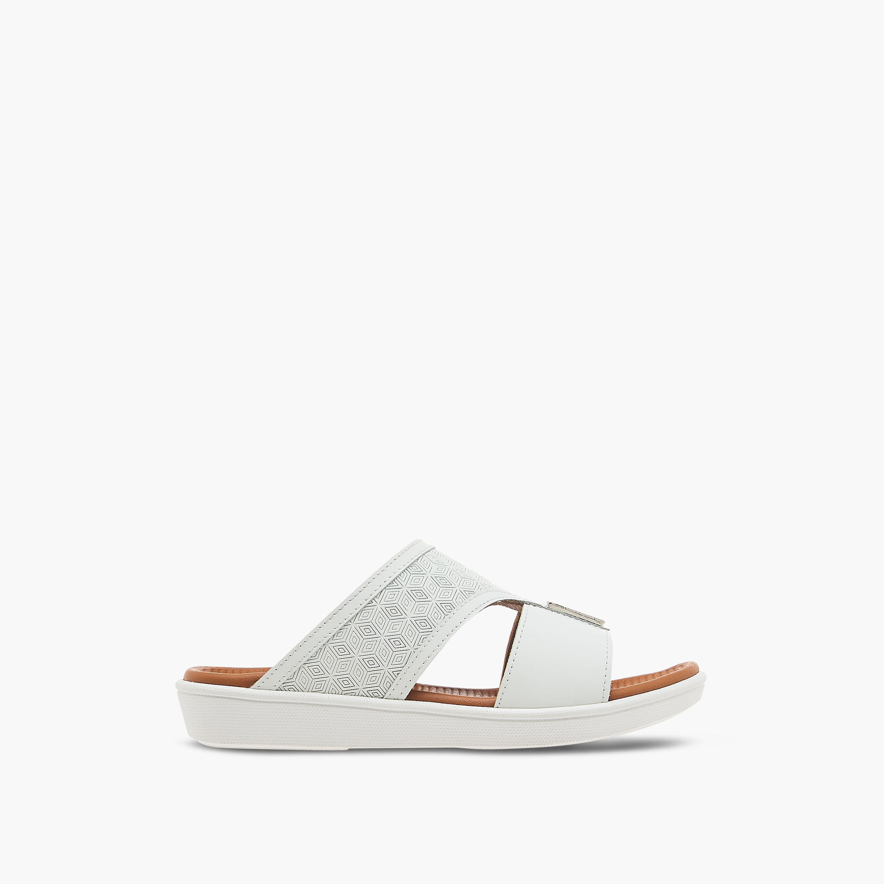 صندل عربي سهل الارتداء بارز الملمس بزينة معدن من الواحة-boys-shoes-sandals-image-2