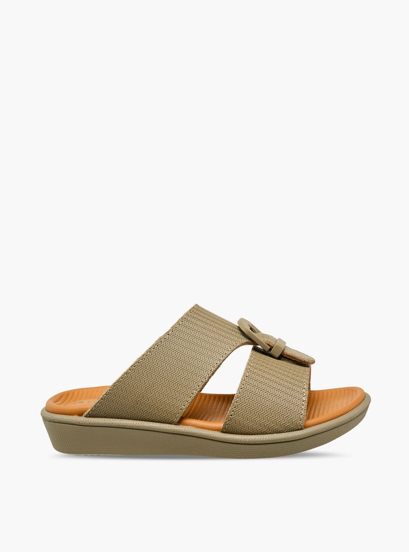 صندل عربي بزينة إبزيم للأولاد من لو كونفورت-boys-shoes-sandals-image-3