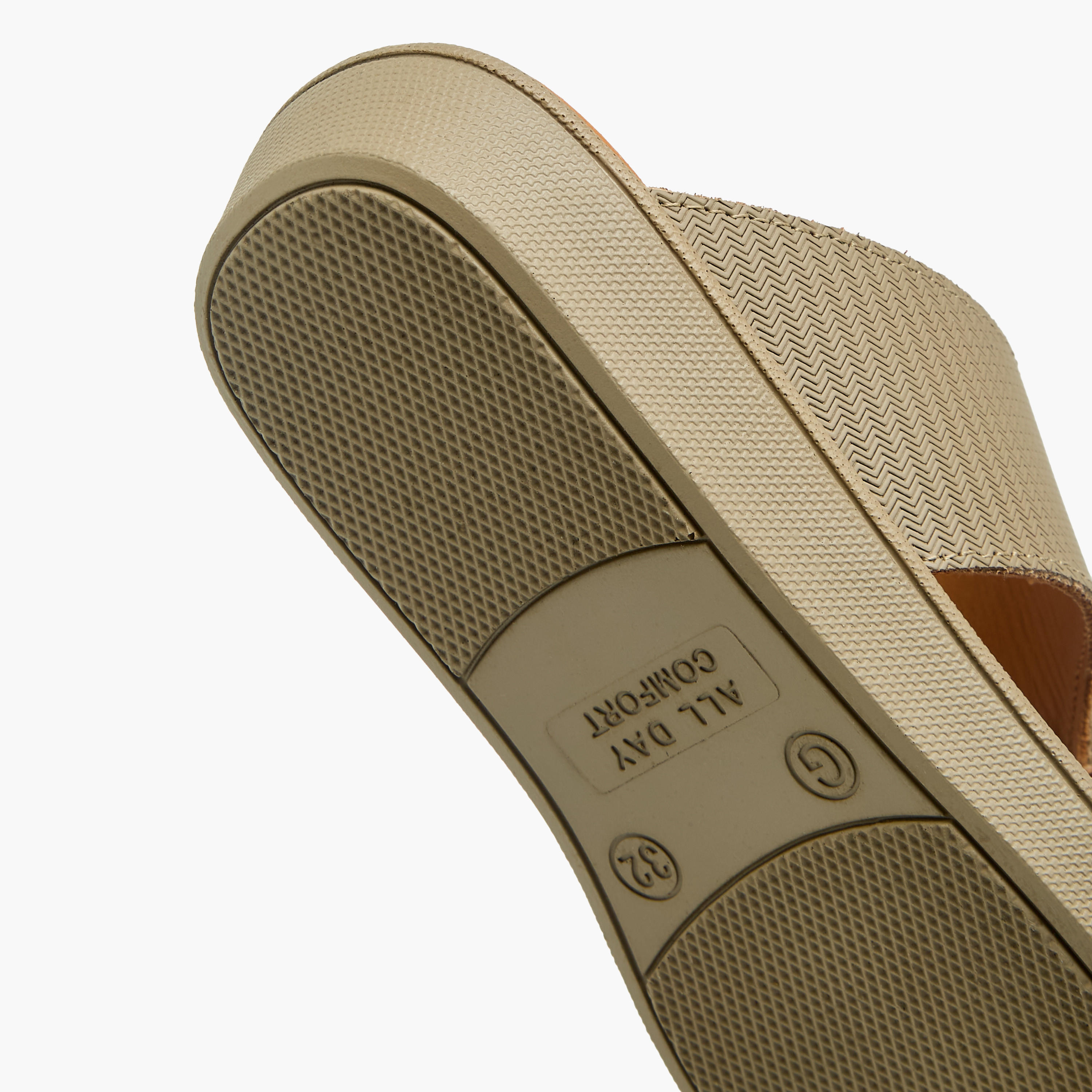 صندل عربي بزينة إبزيم للأولاد من لو كونفورت-boys-shoes-sandals-image-6