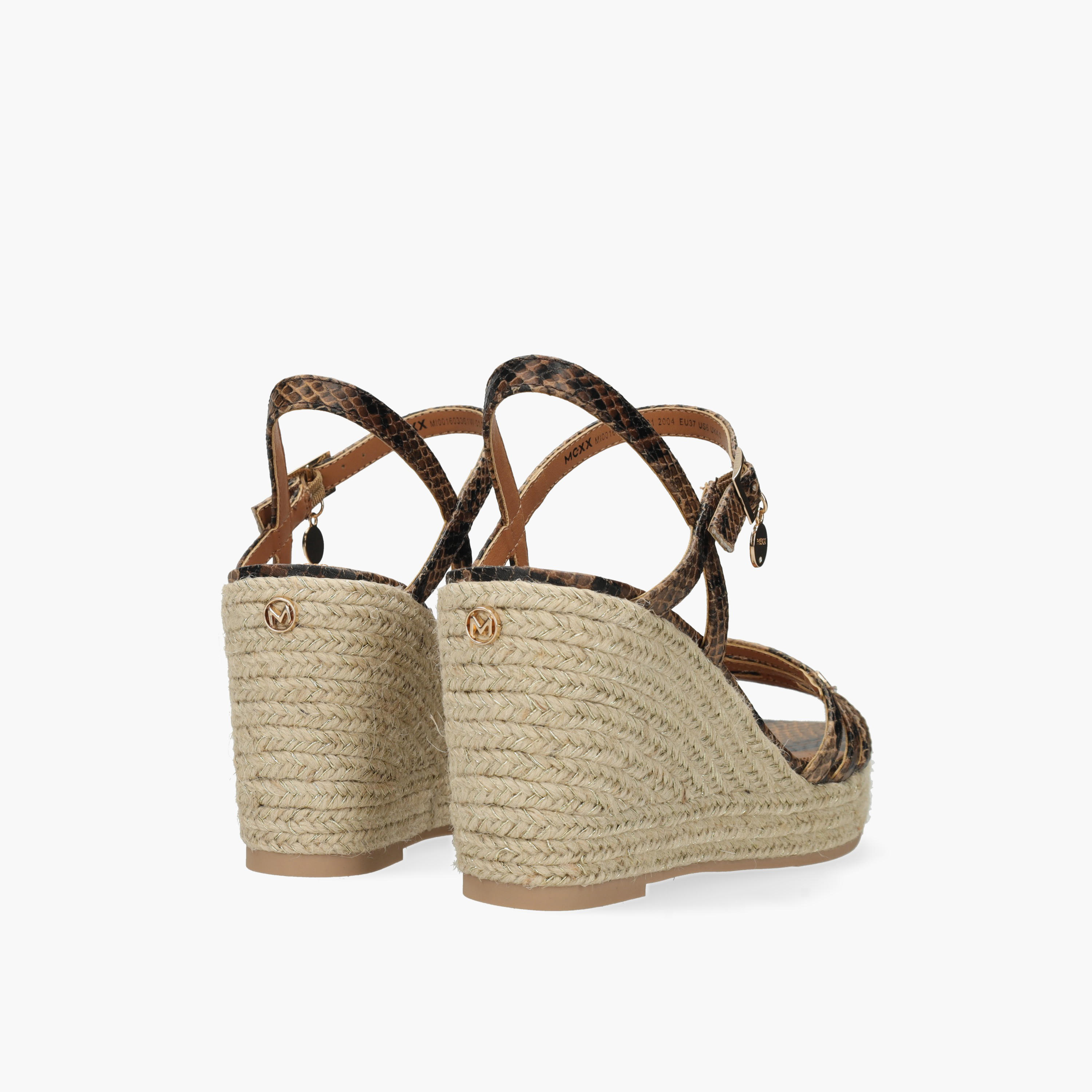 صندل إسبادريل بكعب ويدج نايومي باكينا للنساء من مكس-women-shoes-sandals-heeled-image-3