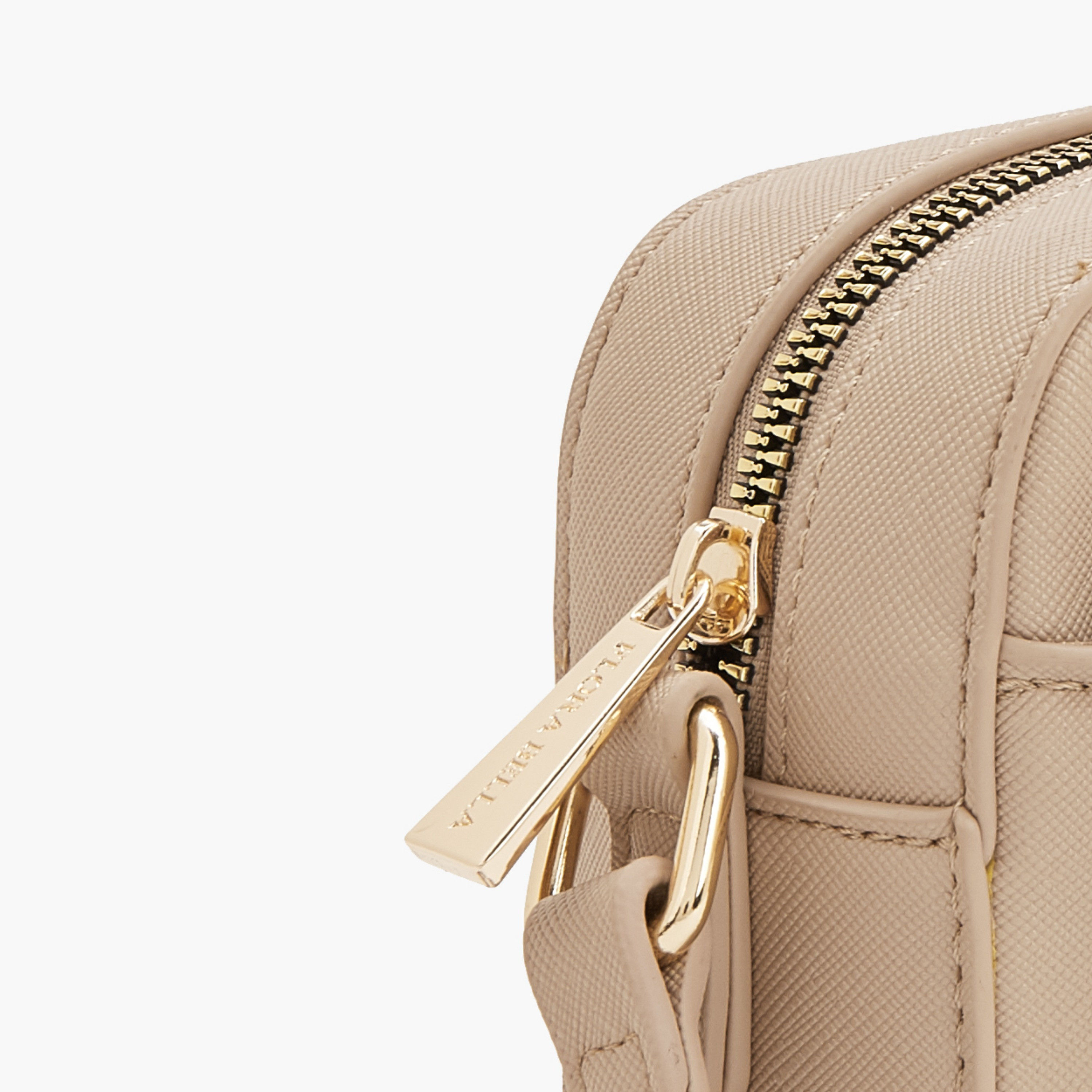 شنطة كروس بودي من فلورا بيلا بحزام قابل للتعديل-women-bagsandwallets-handbags-image-11
