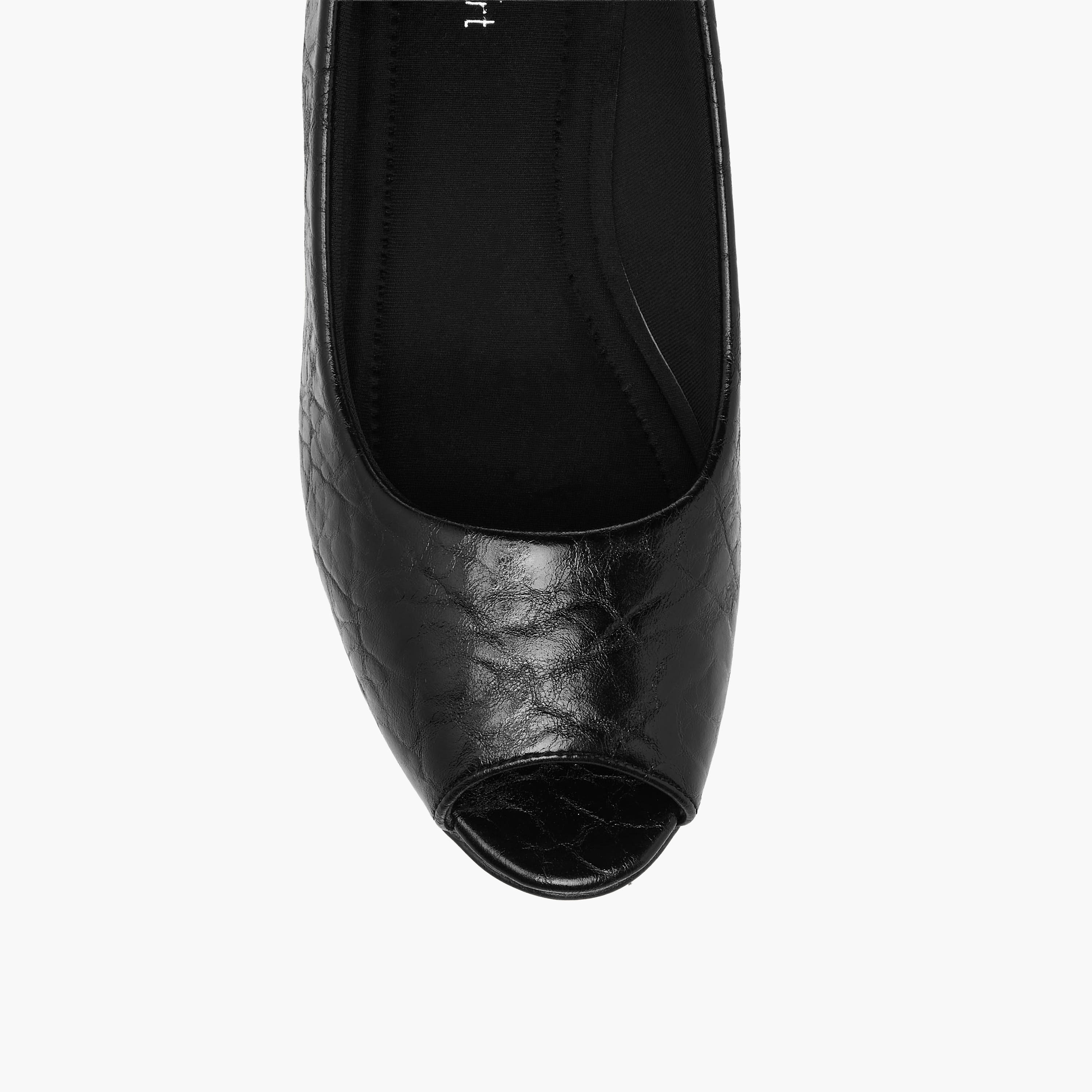 Le Confort Women Textured Slip-On Block Heel Shoes-women-shoes-heels-image-4