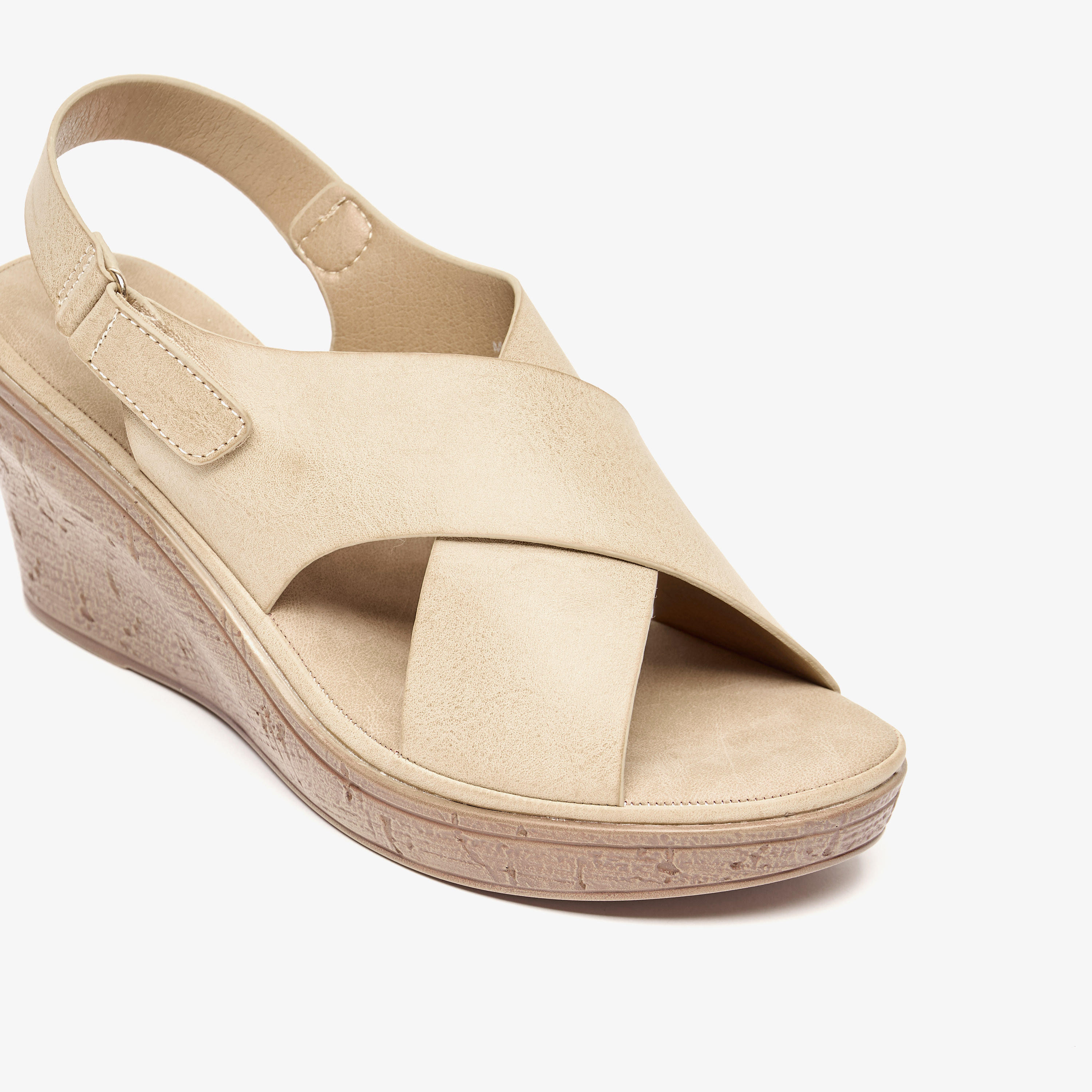 صندل سهل الارتداء سادة بشريط إغلاق لاصق من لو كونفورت-women-shoes-sandals-heeled-image-5