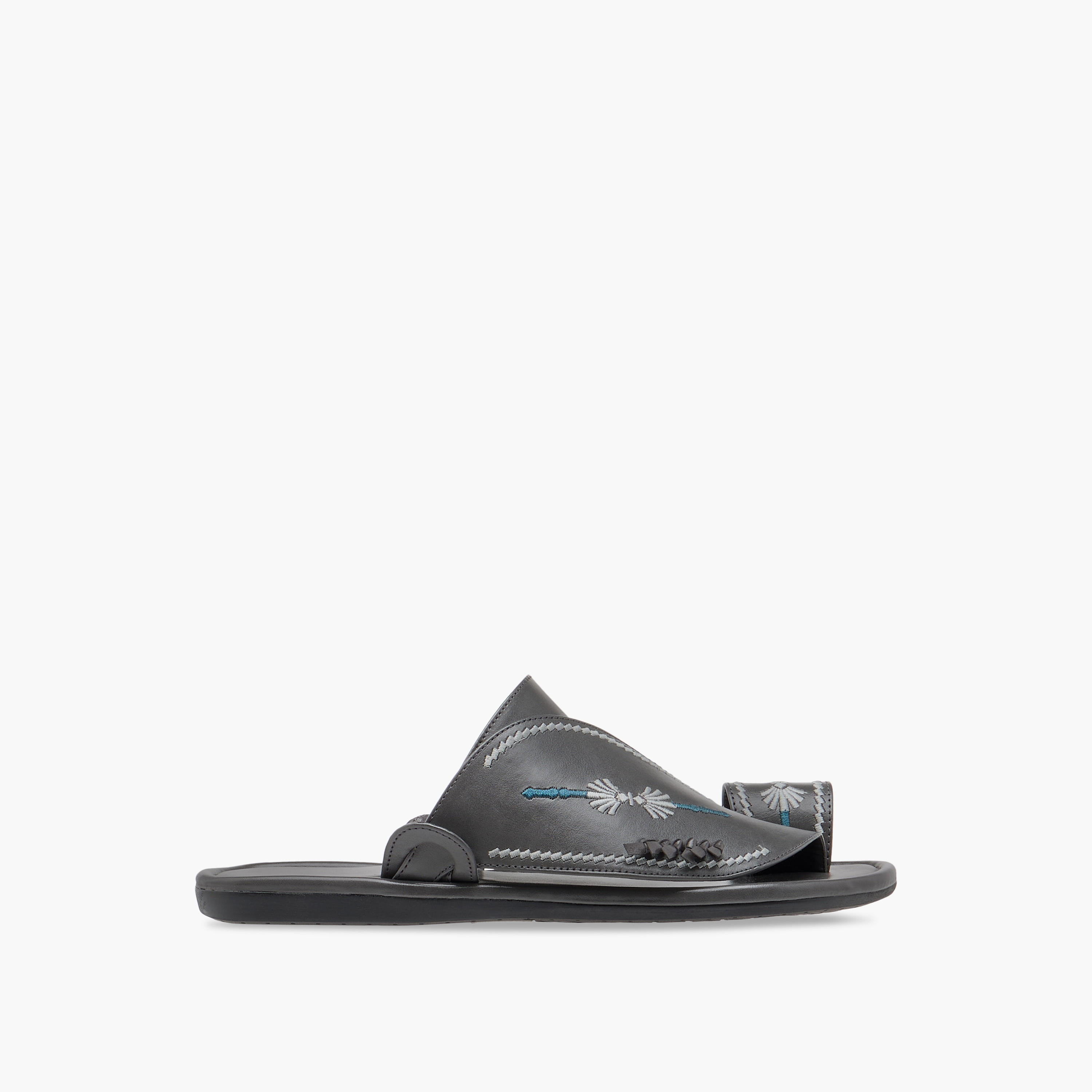 صندل عربي مطرّز سهل الارتداء بحلقة إصبع من الواحة-men-shoes-sandals-image-2