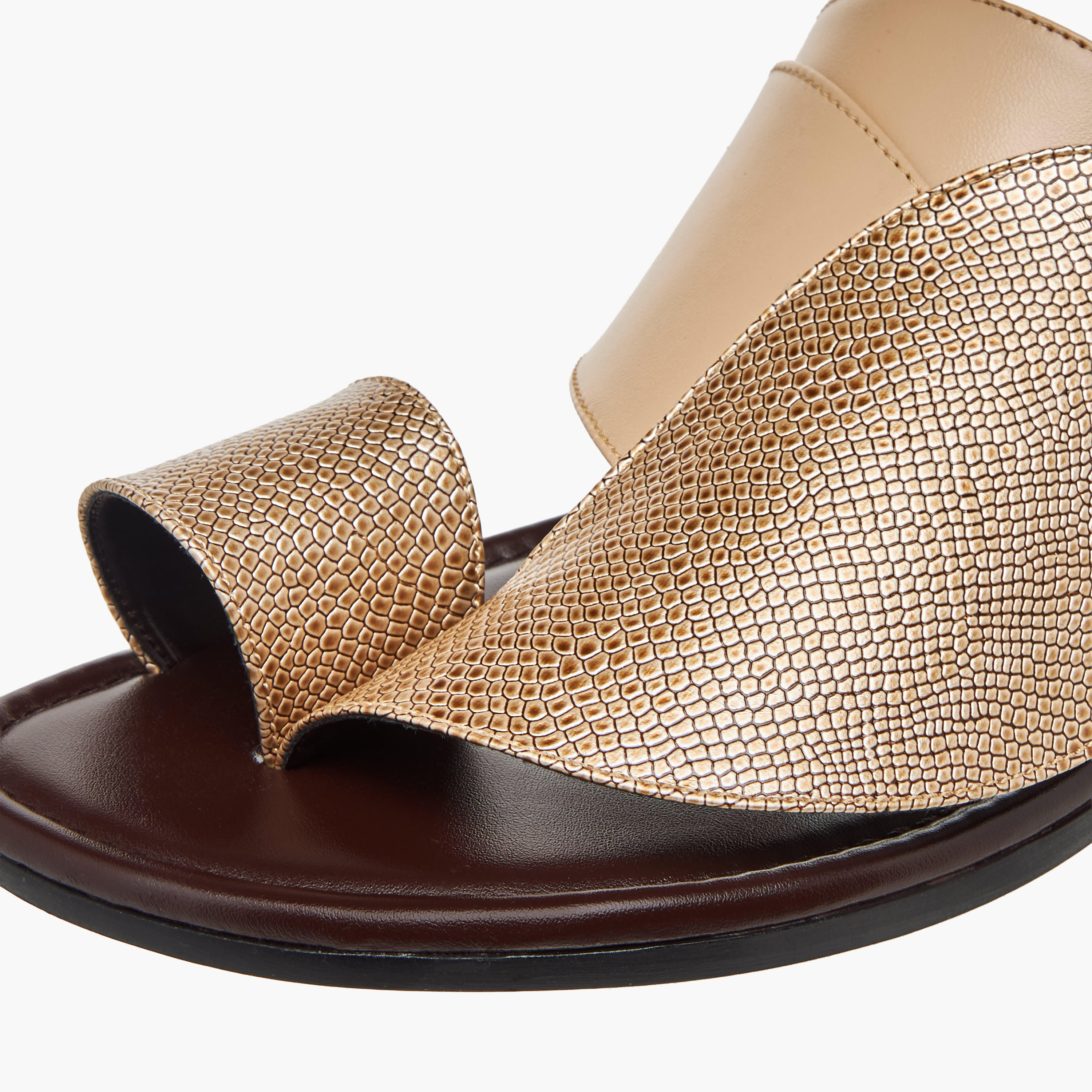 صندل عربي سهل الارتداء للرجال من الواحة-men-shoes-sandals-image-10