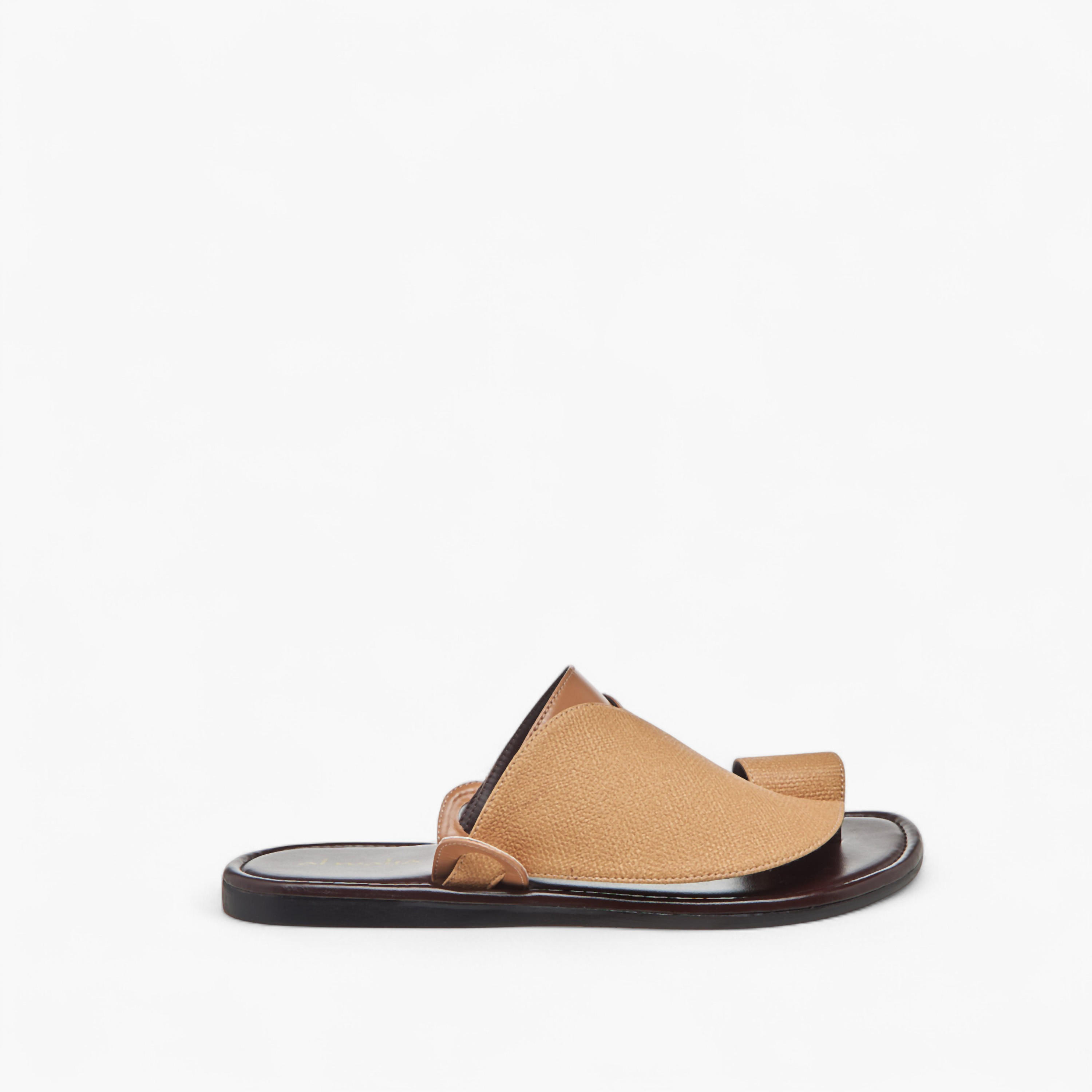 صندل عربي رجالي بحلقة إصبع من الواحة-men-shoes-sandals-image-3