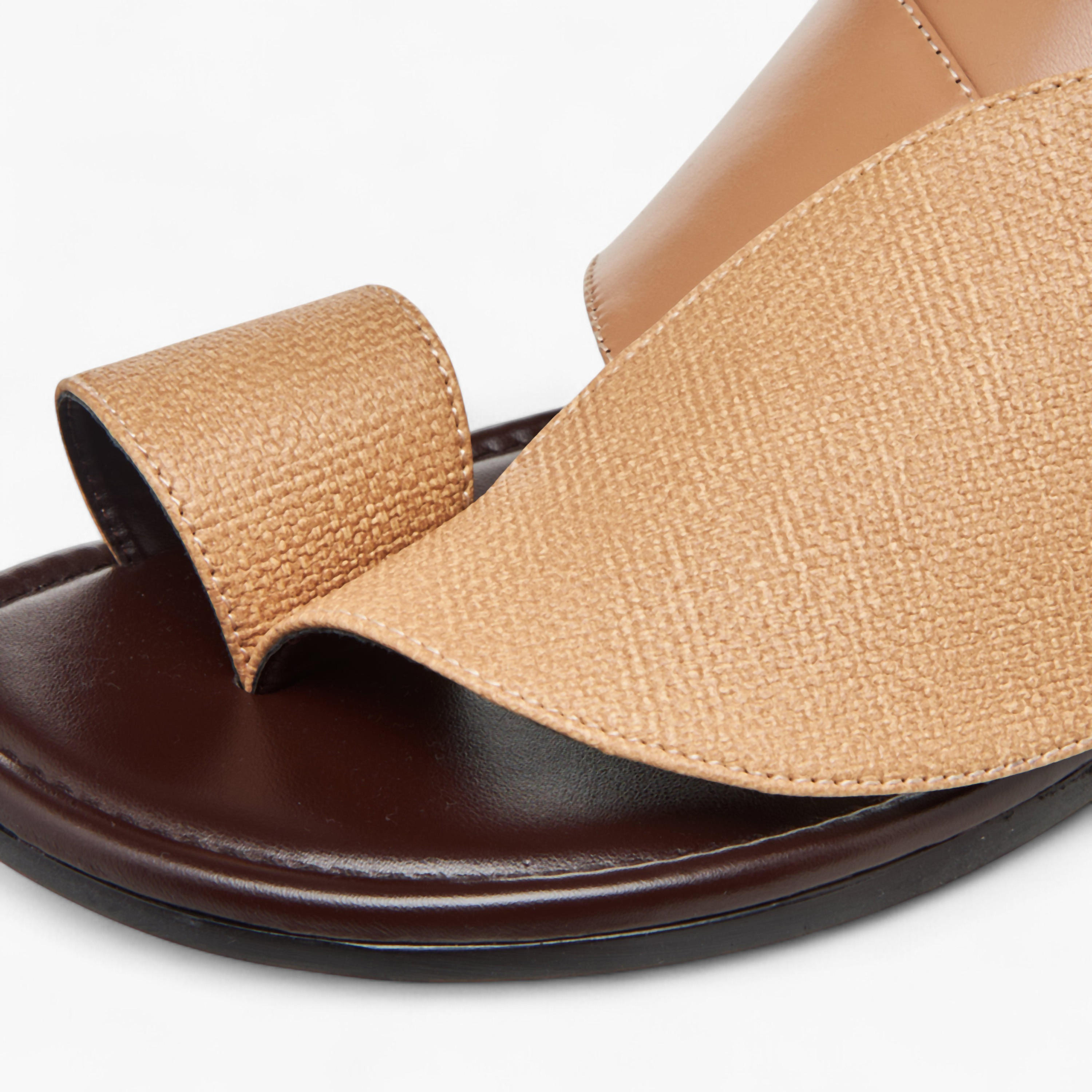 صندل عربي رجالي بحلقة إصبع من الواحة-men-shoes-sandals-image-4