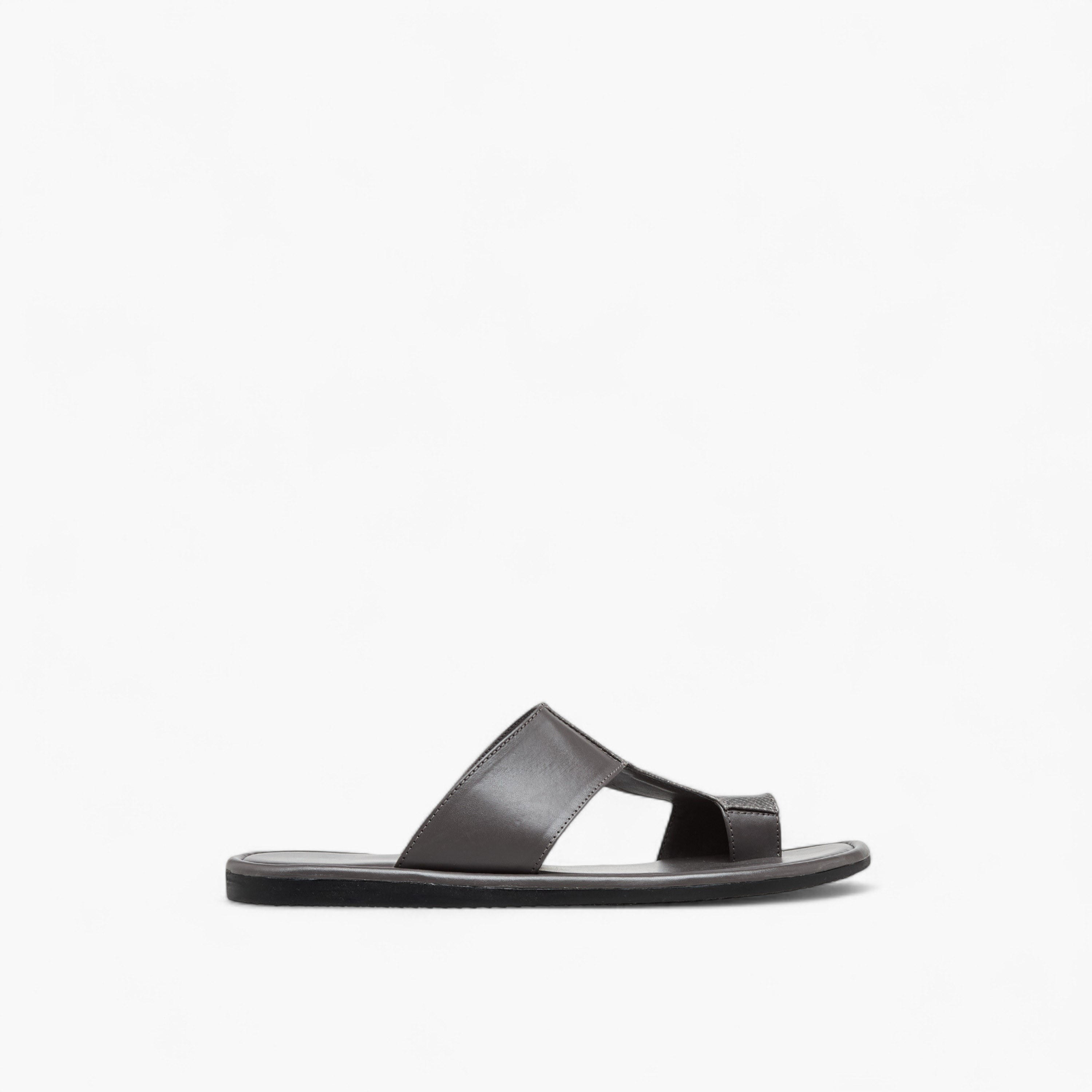 LBL by Shoexpress Panelled Arabic Sandals-men-shoes-sandals-image-3