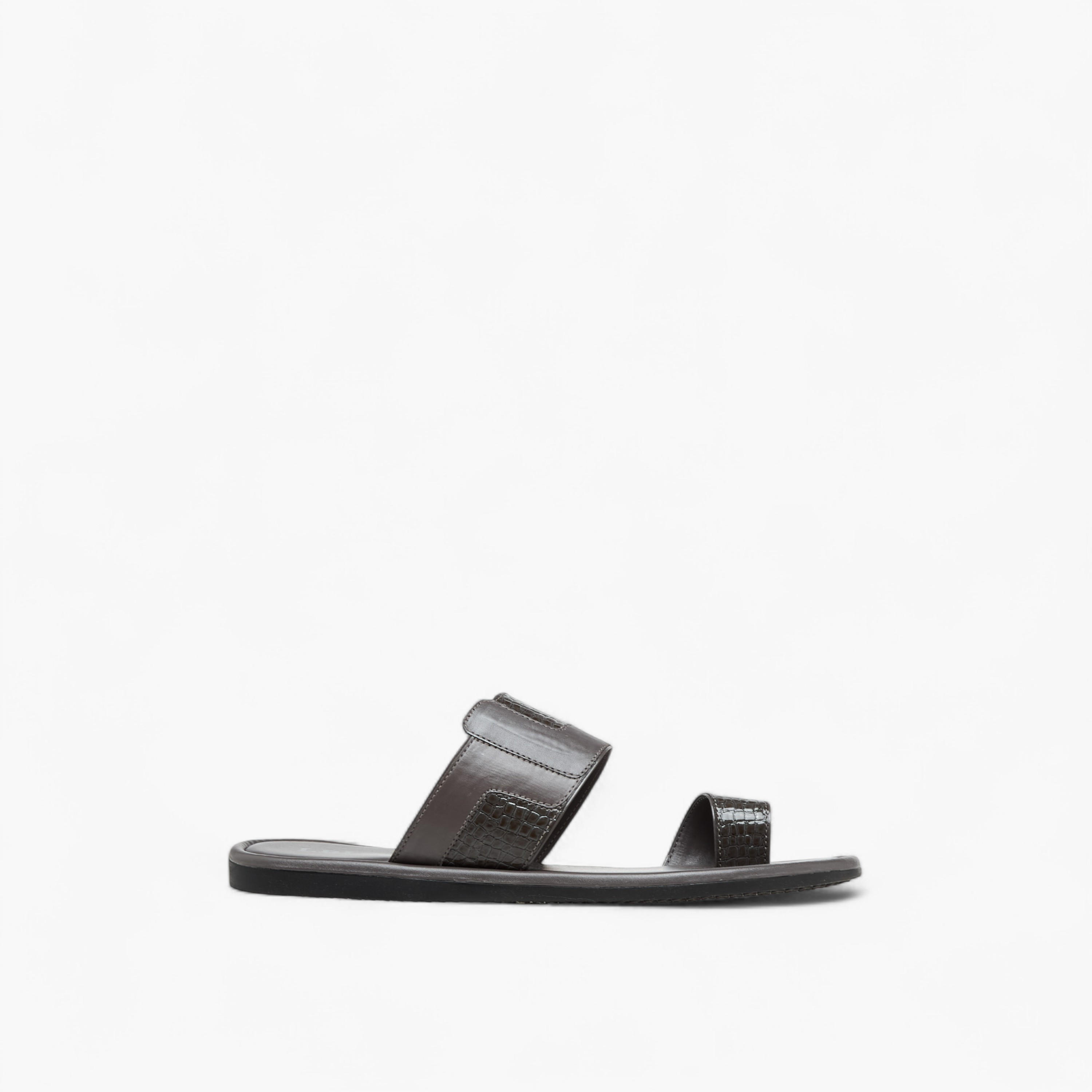 LBL by Shoexpress Panelled Arabic Sandals-men-shoes-sandals-image-3
