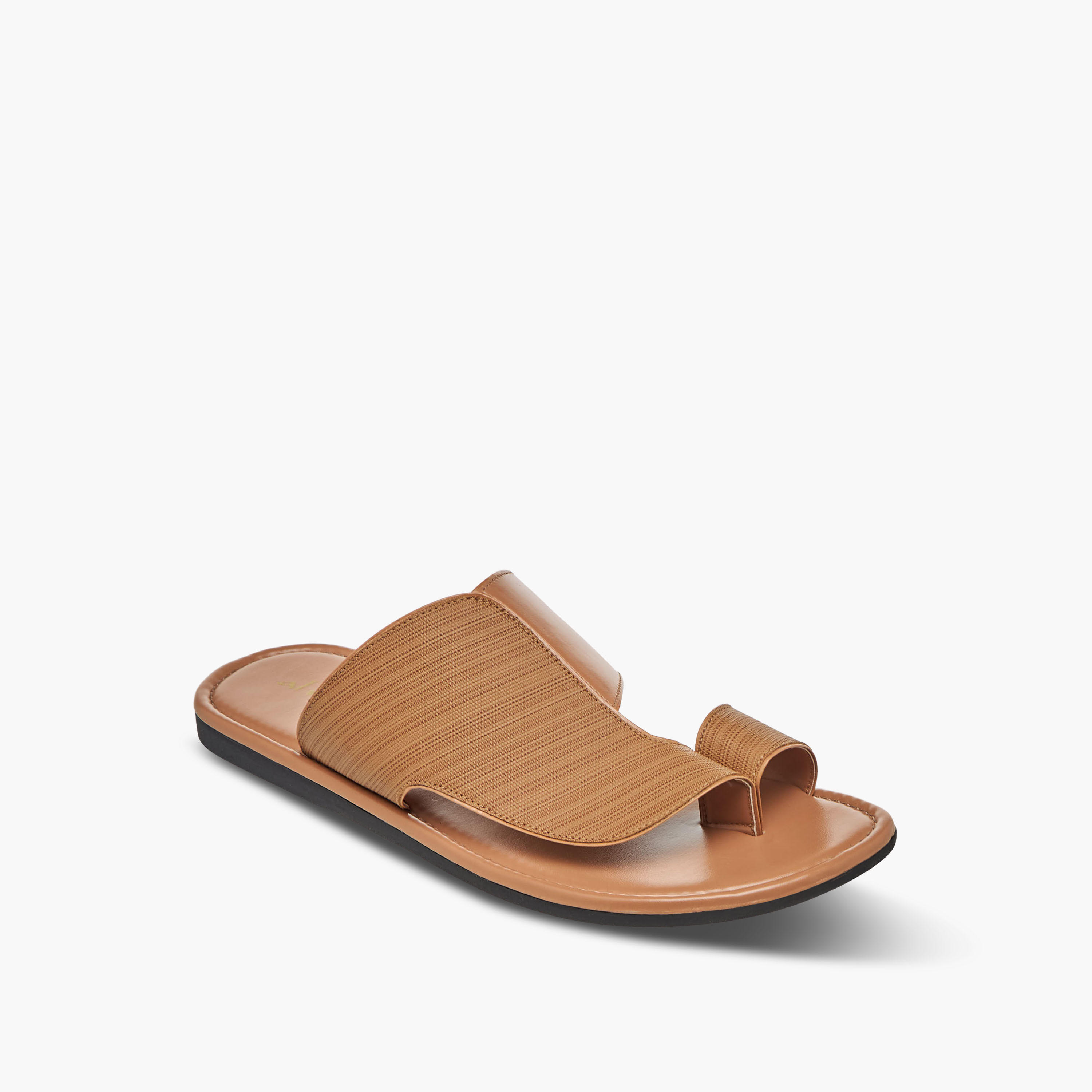 صندل عربي بتفاصيل حلقة إصبع للرجال من الواحة-men-shoes-sandals-image-2