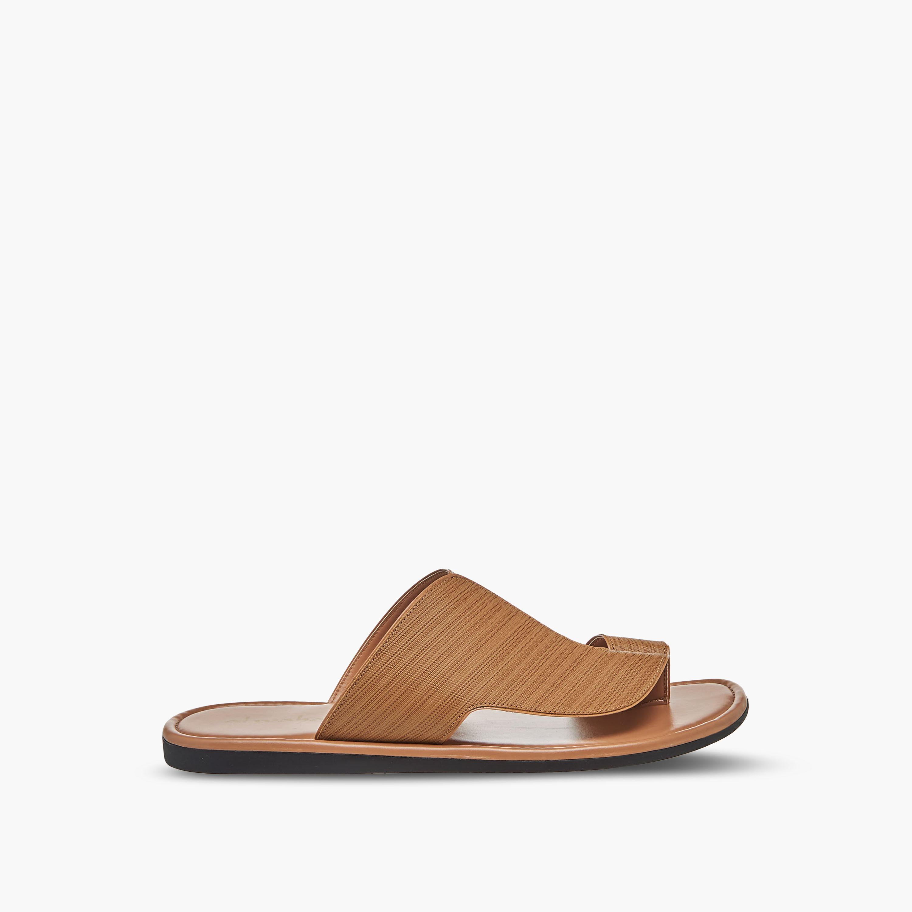 صندل عربي بتفاصيل حلقة إصبع للرجال من الواحة-men-shoes-sandals-image-3