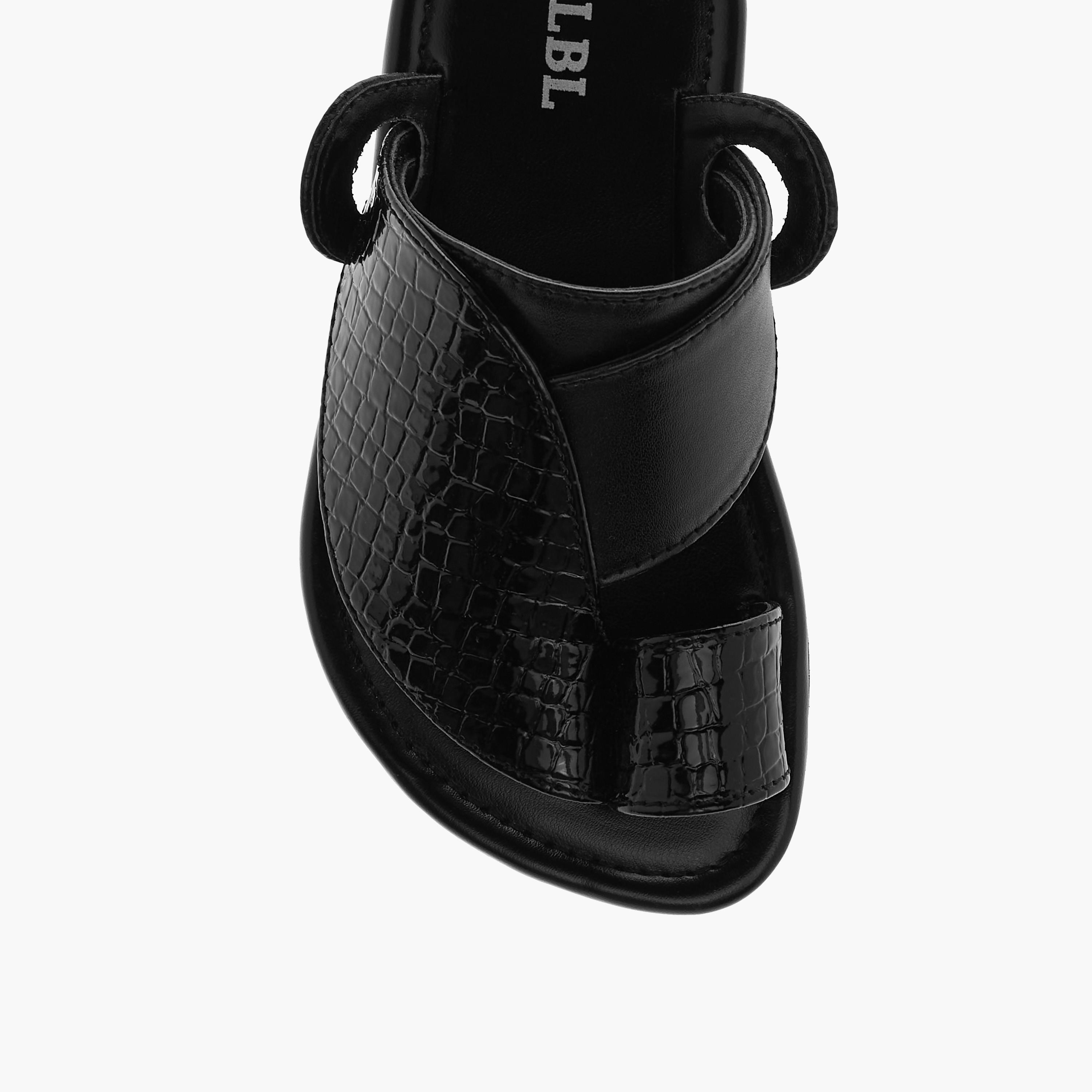 صندل عربي سهل الارتداء من إل بي إل من شو إكسبرس-boys-shoes-sandals-image-3