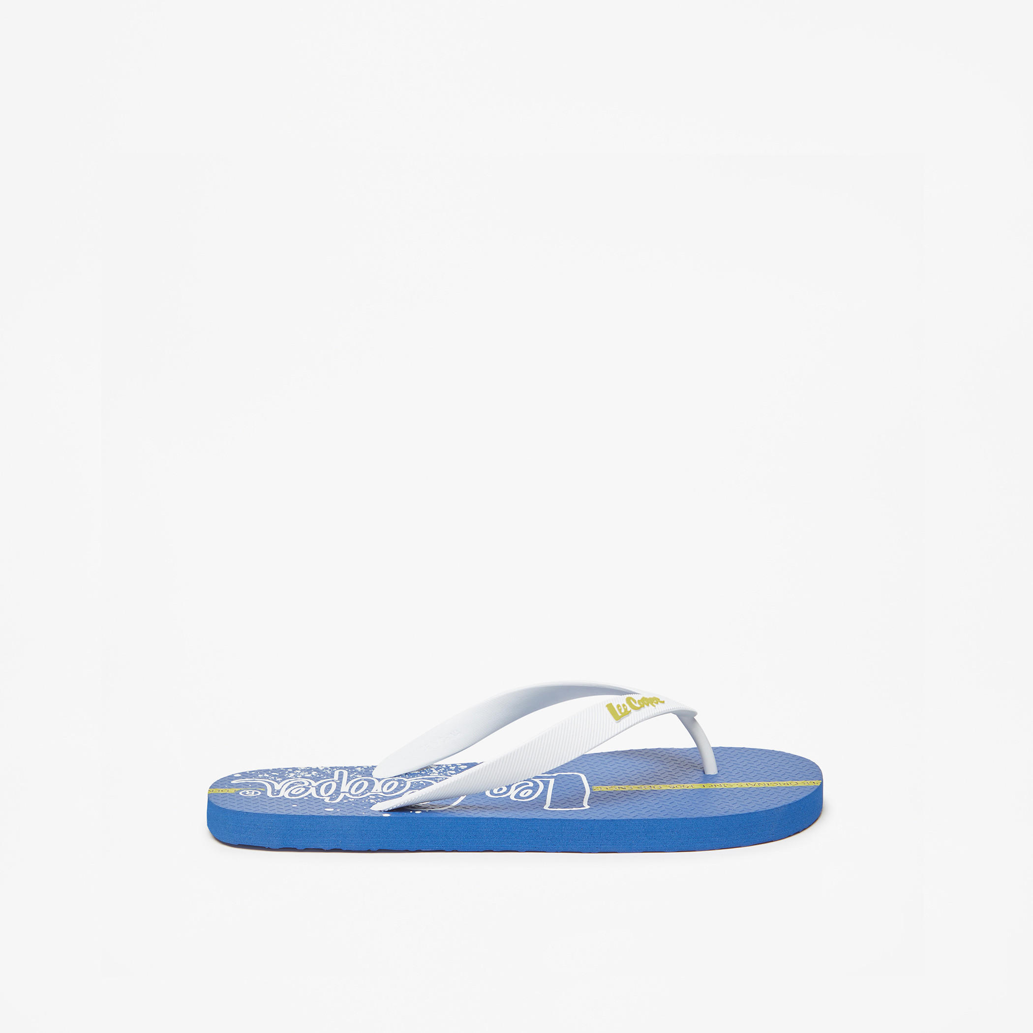 شبشب بإصبع سهل الارتداء بتفاصيل شعار للرجال من لي كوبر-men-shoes-flipflopsandslides-image-1