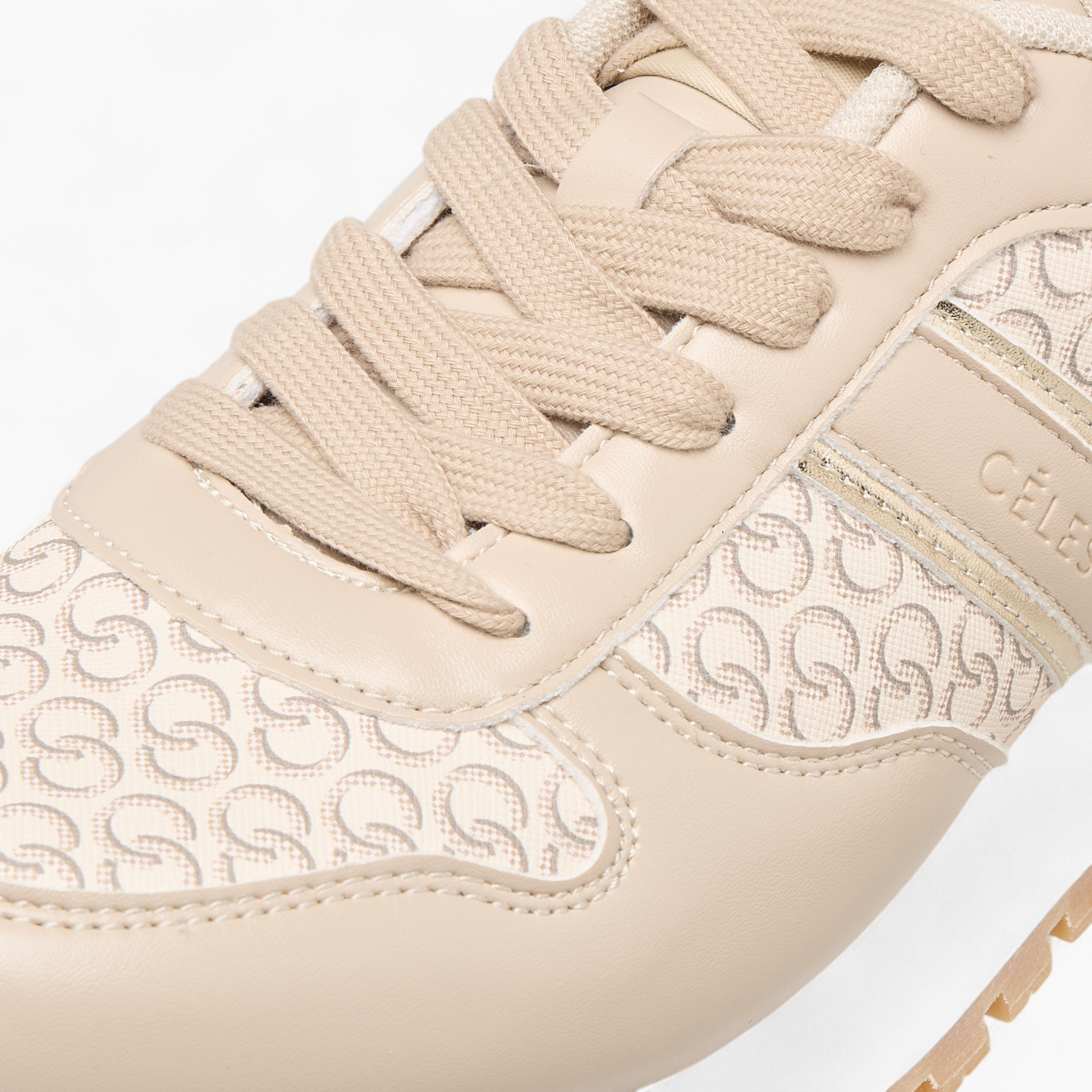 حذاء سنيكرز برباط إغلاق وطبعات مونوجرام للنساء من سيليست-women-shoes-sneakers-image-5