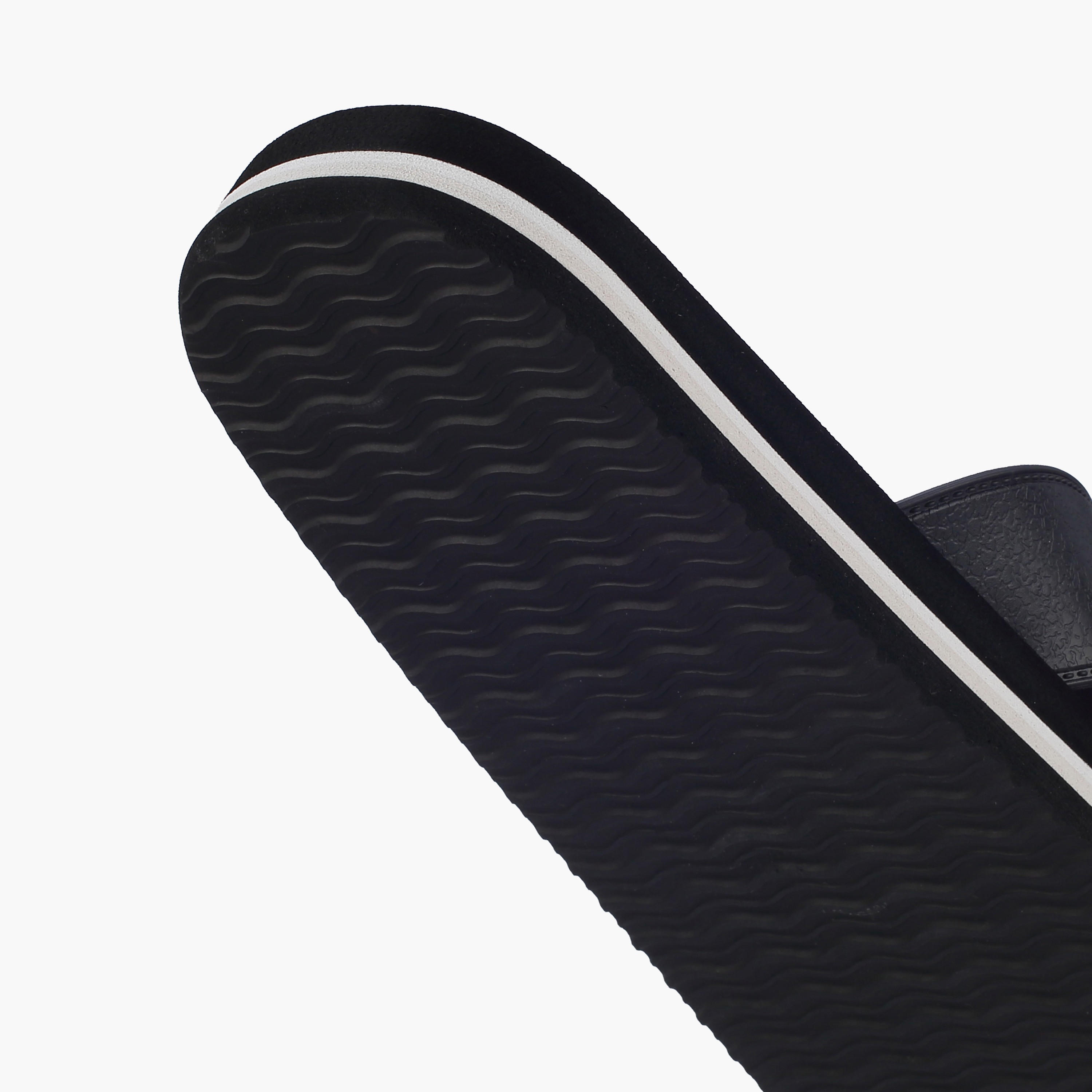 شبشب بإصبع سهل الارتداء للرجال من لي كوبر-men-shoes-flipflopsandslides-image-1