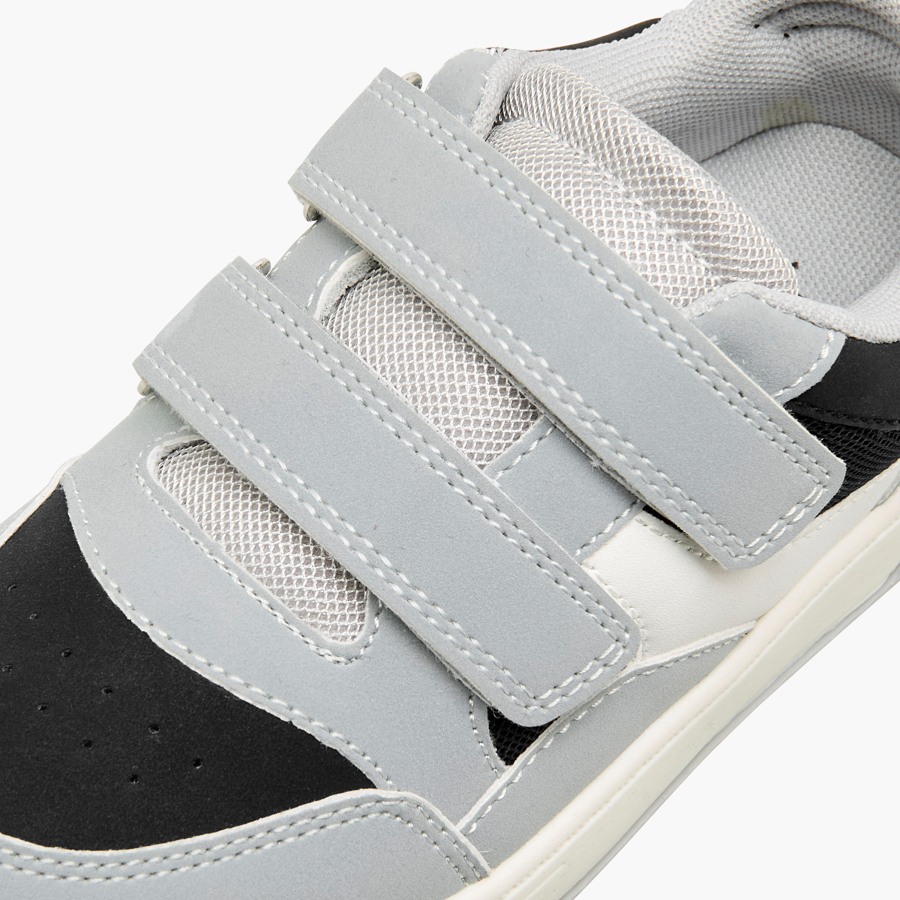Juniors Panelled Sneakers with Hook and Loop Closure-boys-shoes-sneakers-image-4