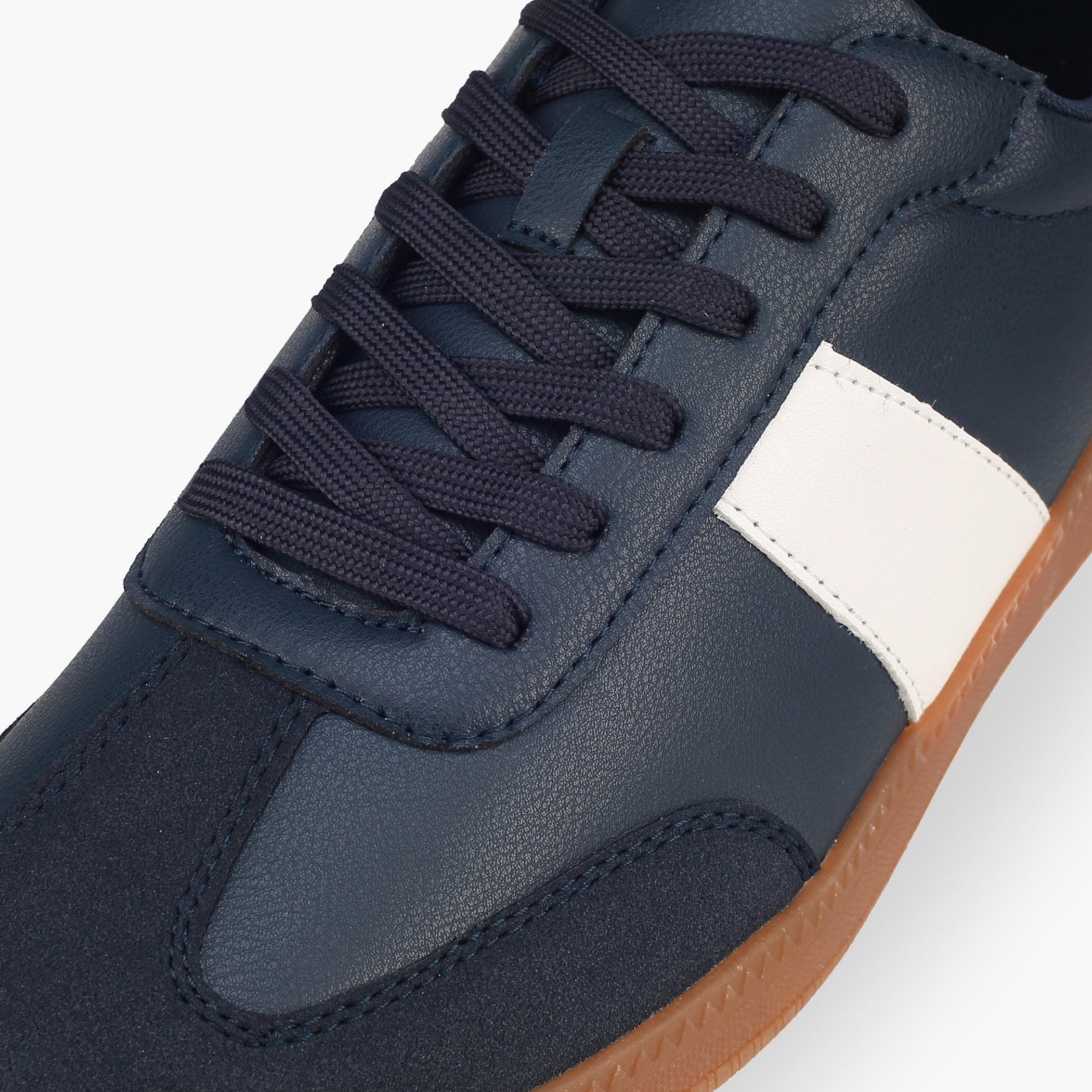 حذاء سنيكرز طول الكاحل برباط إغلاق للرجال من أل بي أل من شو إكسبريس-men-shoes-sneakers-image-4