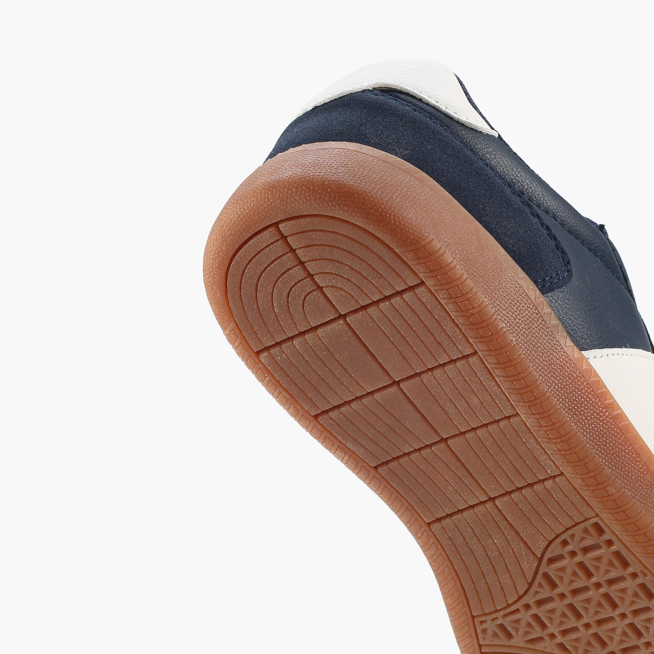حذاء سنيكرز طول الكاحل برباط إغلاق للرجال من أل بي أل من شو إكسبريس-men-shoes-sneakers-image-5