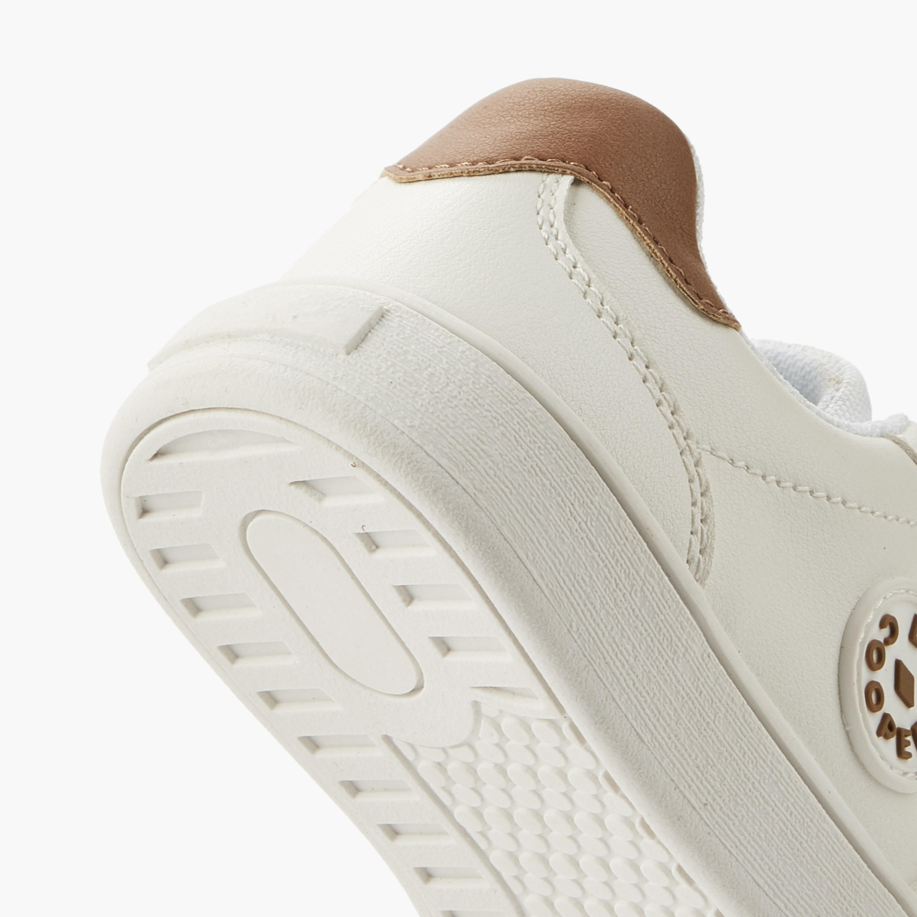 حذاء سنيكرز بشريط إغلاق لاصق للبنات من لي كوبر-girls-shoes-sneakers-image-1