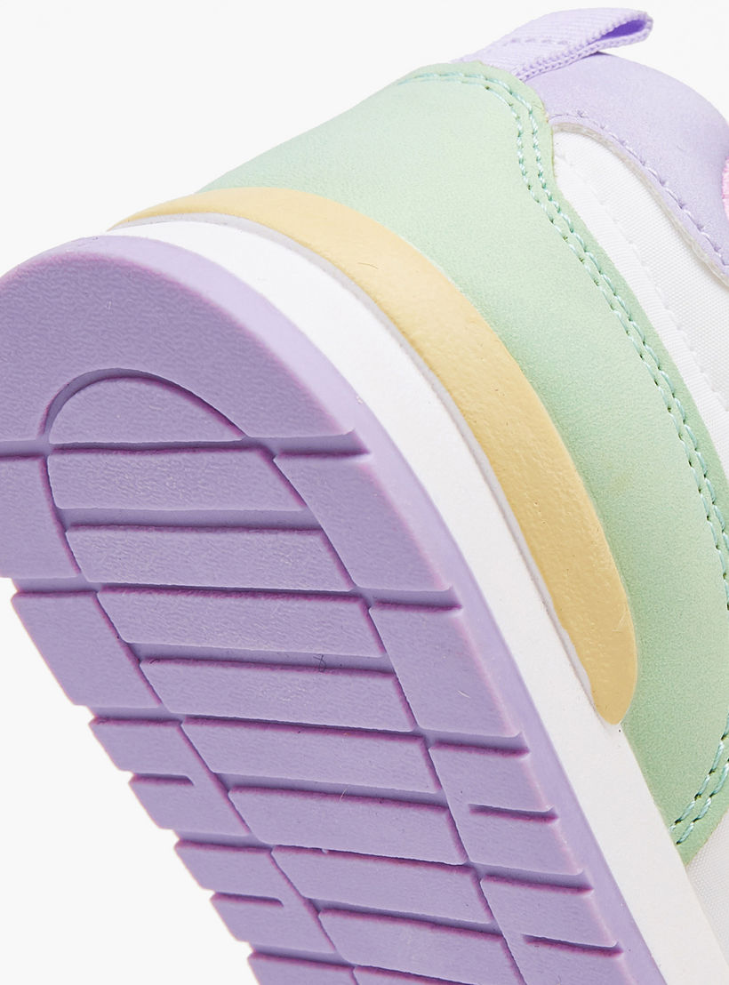 حذاء سنيكرز بشريط إغلاق لاصق للبنات من ليتل ميسي-girls-shoes-sneakers-image-5