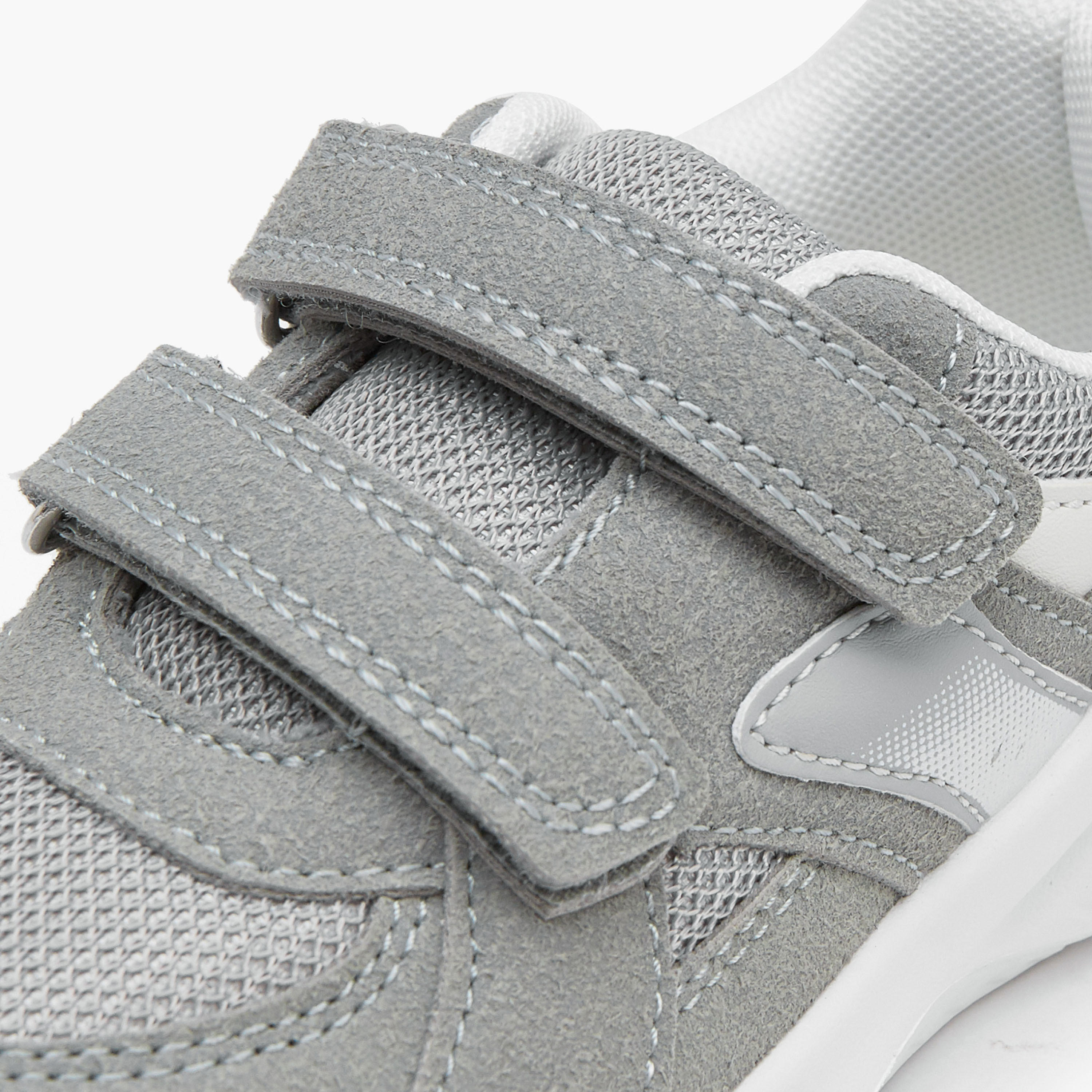 حذاء سنيكرز بشريط إغلاق لاصق للأولاد من جونيورز-boys-shoes-sneakers-image-4