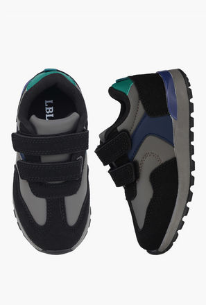 حذاء سنيكرز بشريط إغلاق لاصق للأولاد من أل بي أل من شو إكسبريس-boys-shoes-sneakers-image-1