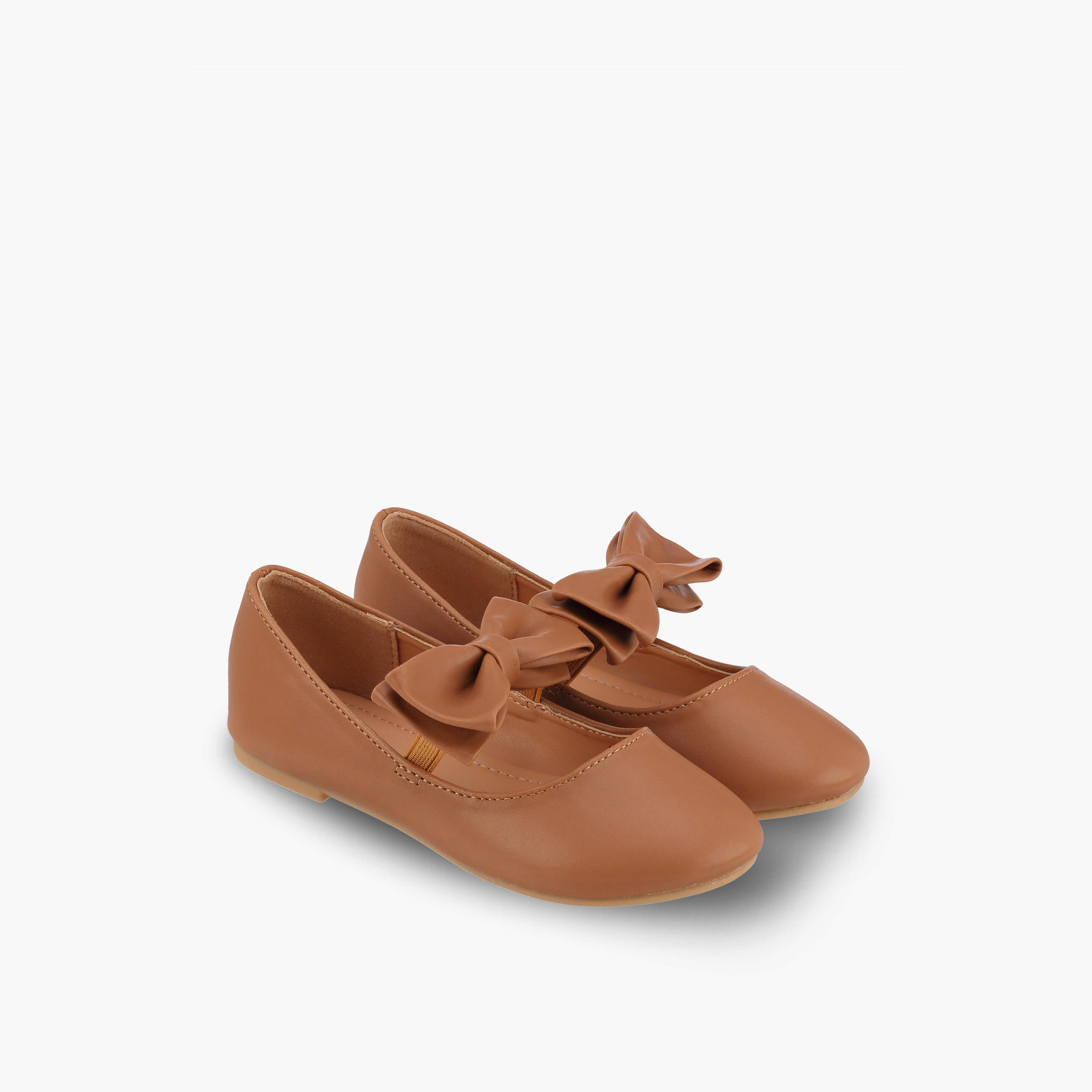 حذاء ماري جين للبنات بتفاصيل فيونكة من فلورا بيلا-girls-shoes-maryjanes-image-1