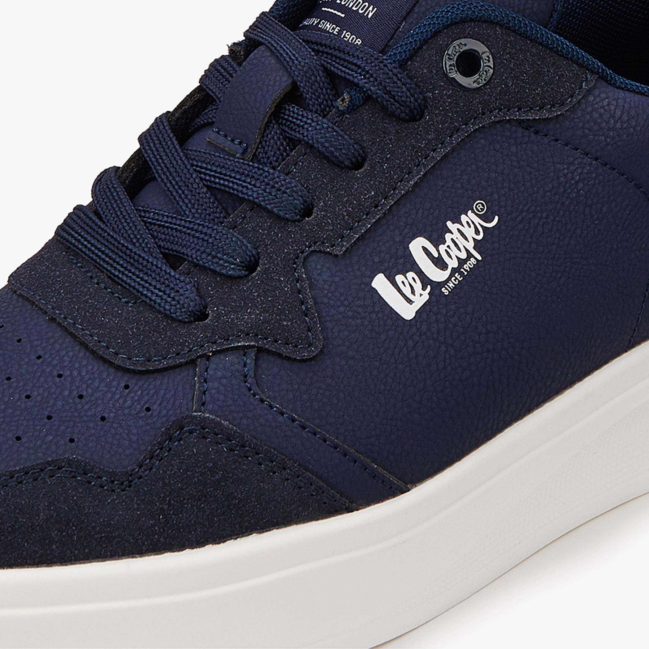حذاء سنيكرز أورثولايت برباط إغلاق وتصميم ثقوب للرجال من لي كوبر-men-shoes-sneakers-image-4