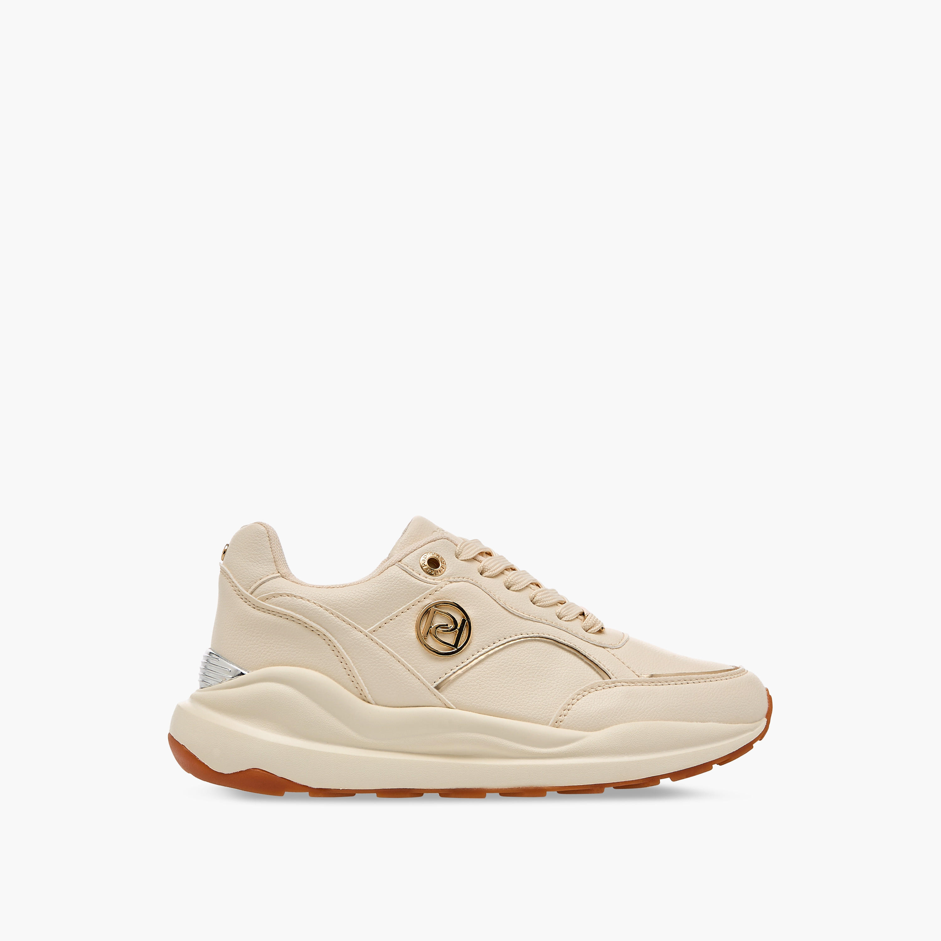 حذاء سنيكرز بألواح وزينة معدنية ورباط إغلاق من بابريكا-women-shoes-sneakers-image-3