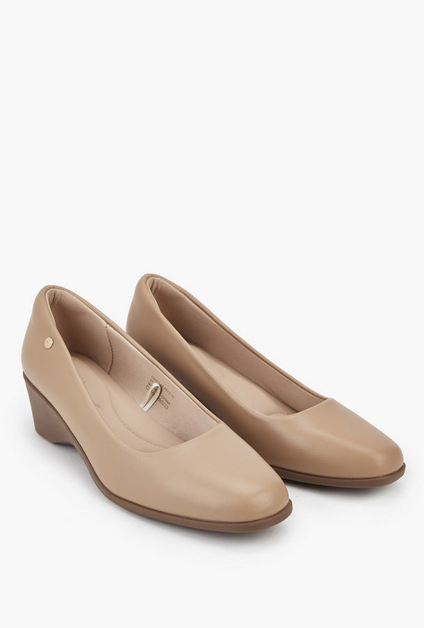 حذاء باليرينا سادة بكعب ويدج من فلورا بيلا-women-shoes-heels-image-1