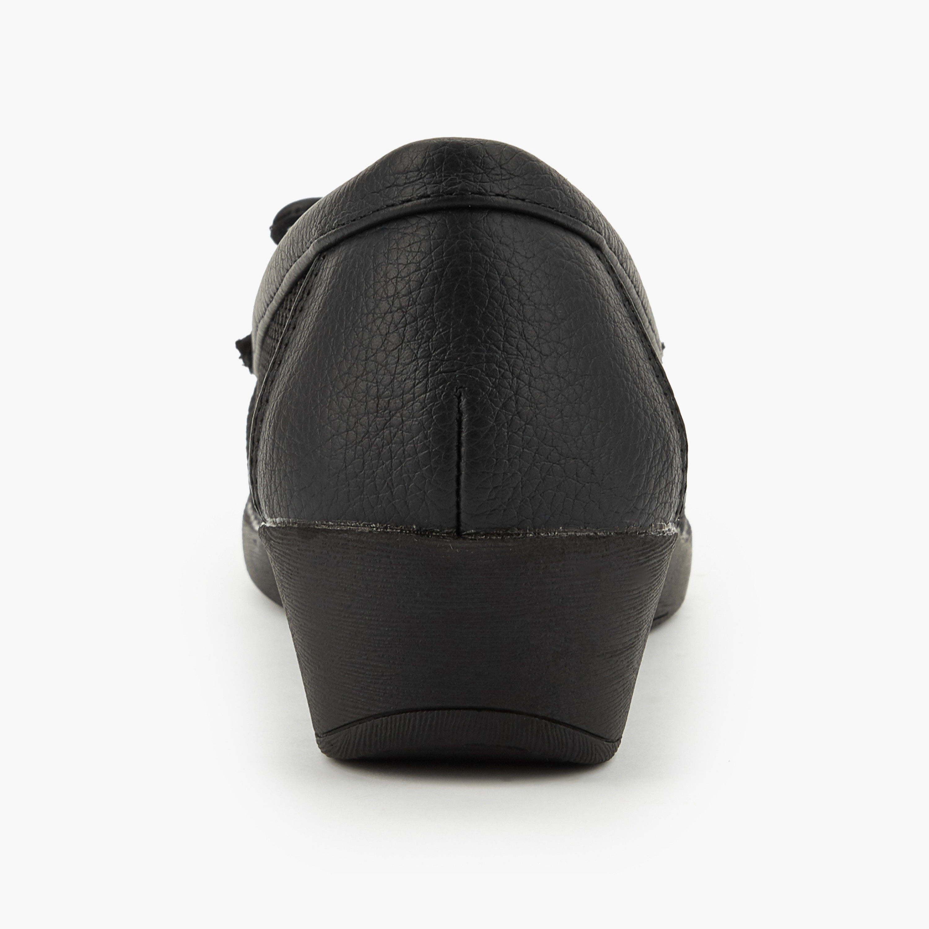 حذاء موكاسين بكعب ويدج للنساء من فلورا بيلا-women-shoes-flats-moccasins-image-5
