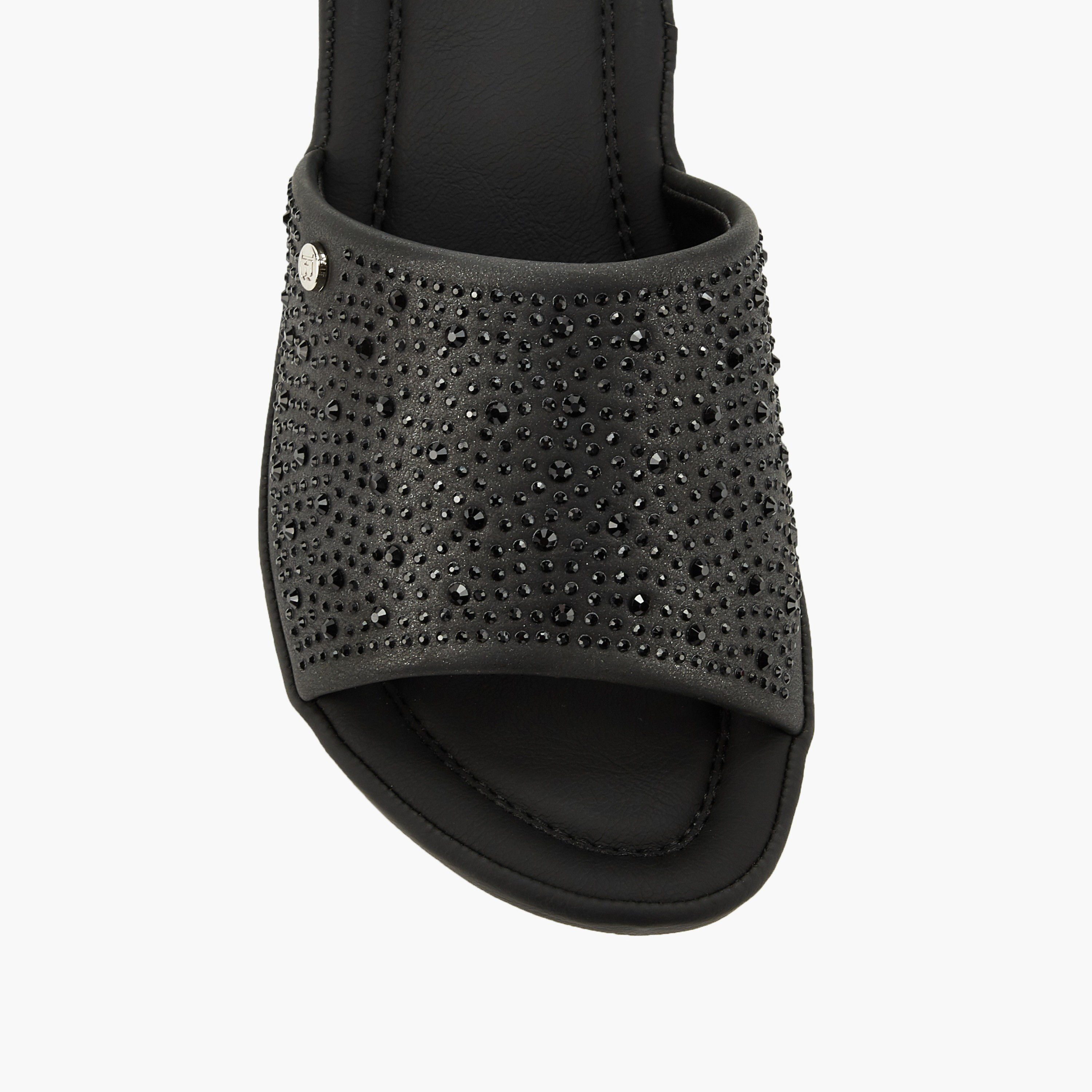 صندل بكعب عريض وزينة للنساء من فلورا بيلا-women-shoes-sandals-heeled-image-9