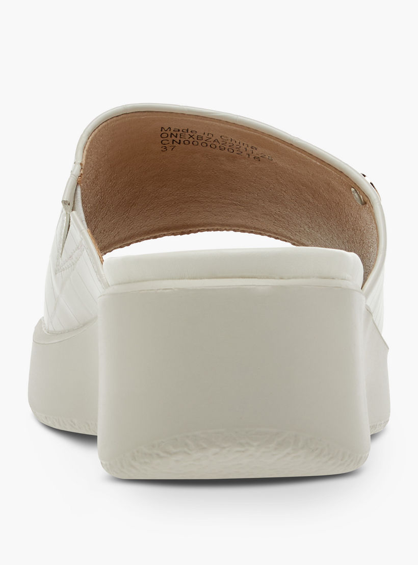 صندل مريح سهل الارتداء بارز الملمس بكعب ويدج من بابريكا-women-shoes-sandals-heeled-image-5