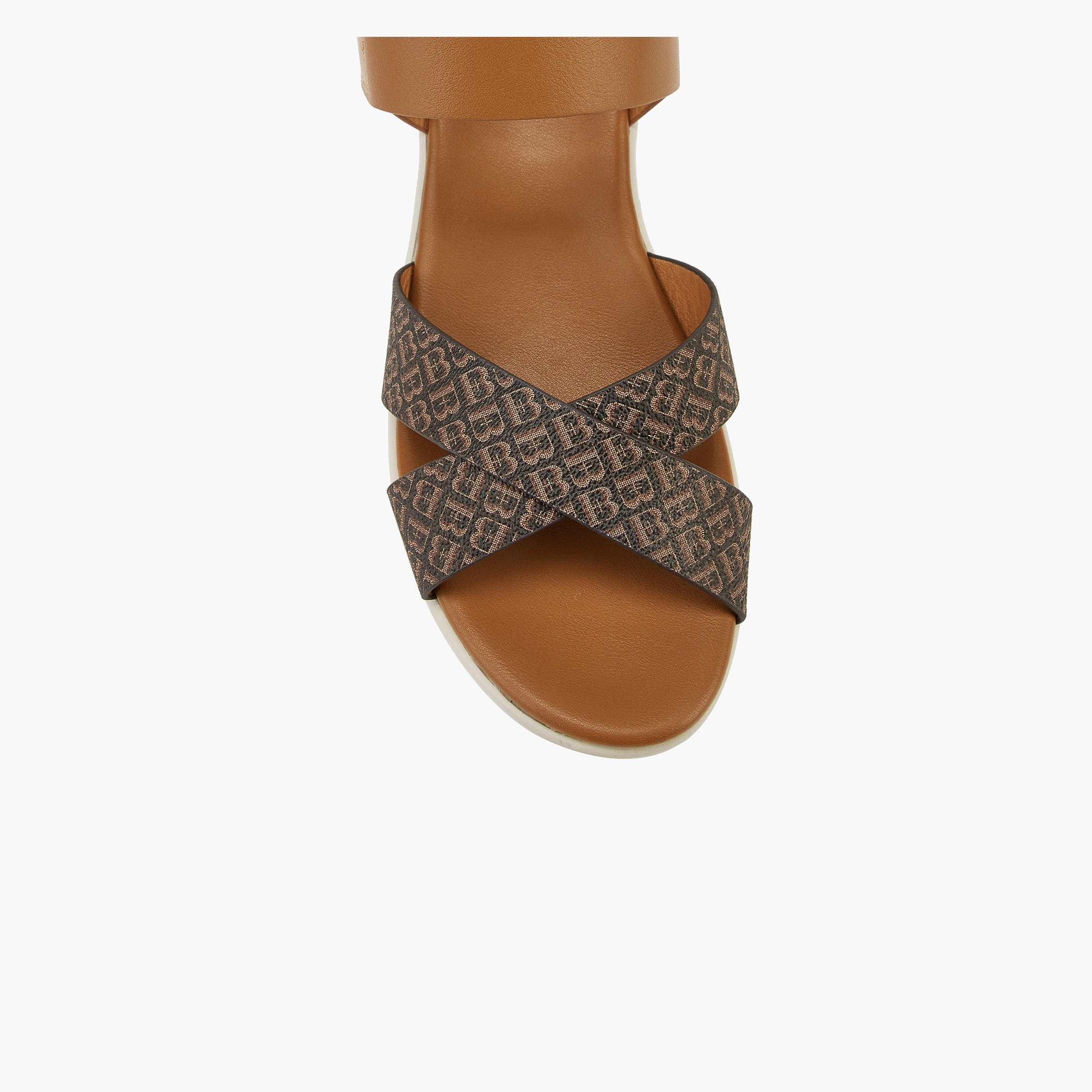 صندل بأحزمة متقاطعة وشريط إغلاق لاصق وطبعات مونوجرام من فلورا بيلا-women-shoes-sandals-heeled-image-4