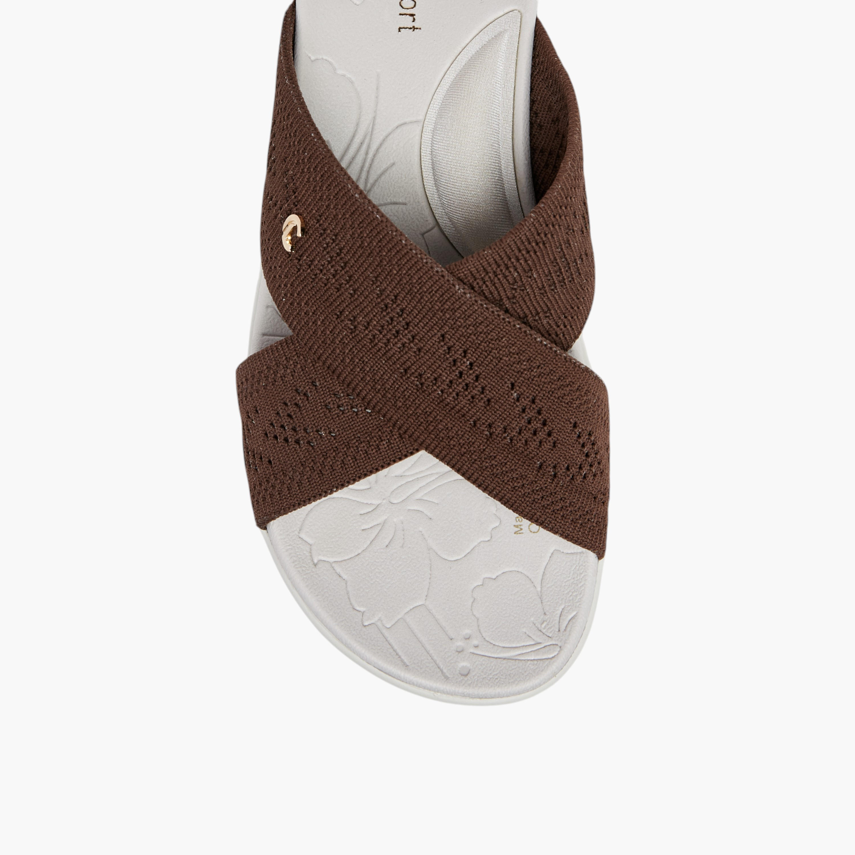 صندل كومفورت بحزام متقاطع للنساء من لو كونفورت-women-shoes-sandals-heeled-image-4