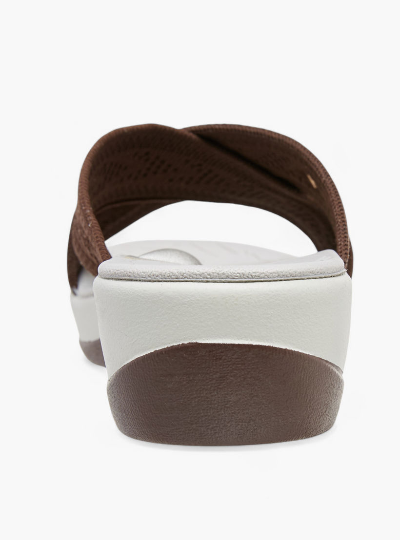 صندل كومفورت بحزام متقاطع للنساء من لو كونفورت-women-shoes-sandals-heeled-image-5