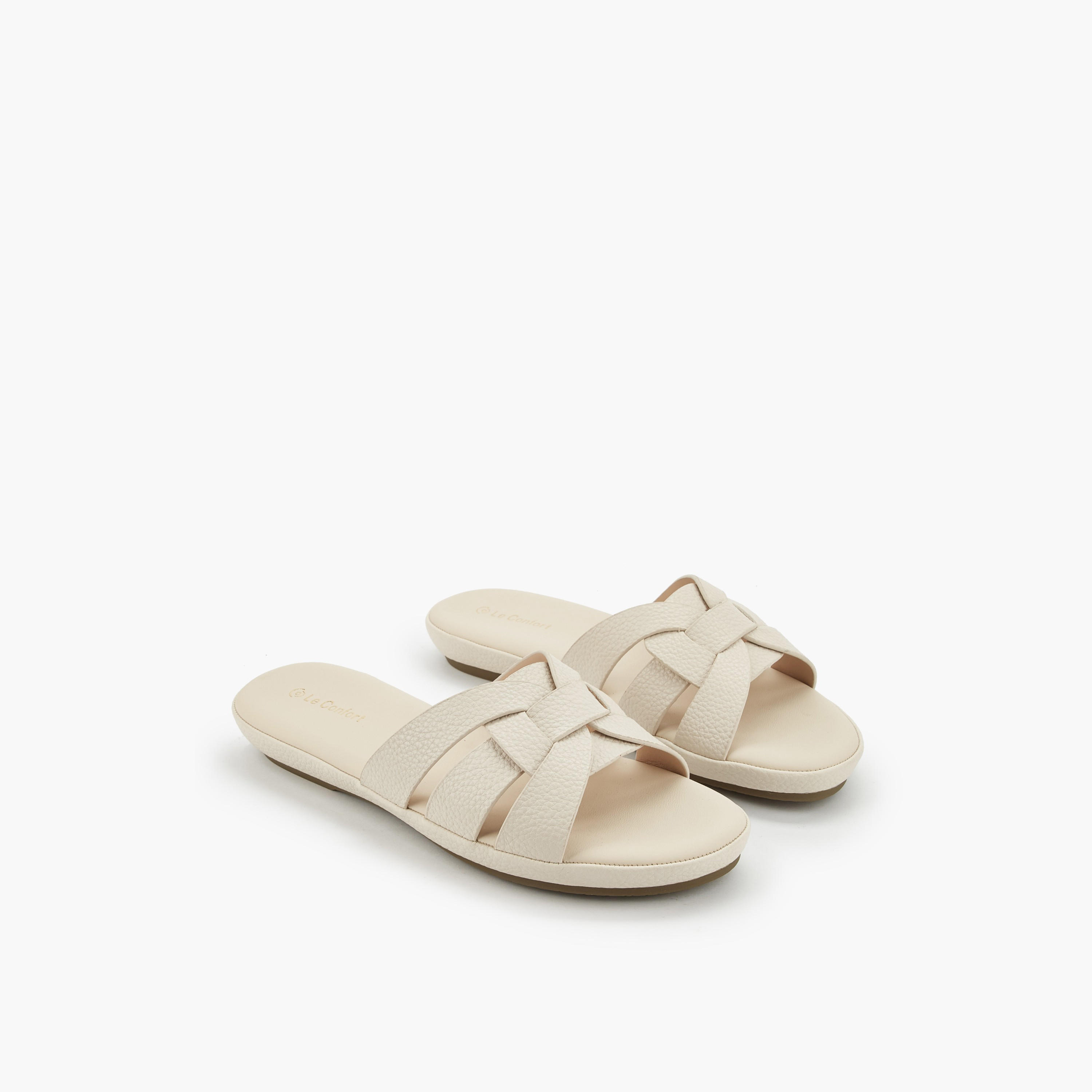صندل بارز الملمس وسهل الارتداء للنساء من لو كونفورت-women-shoes-sandals-flats-image-1