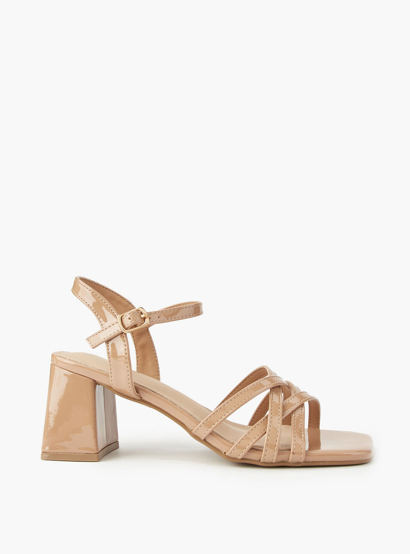 صندل بكعب سميك وإبزيم إغلاق للنساء من فلورا بيلا-women-shoes-sandals-heeled-image-2