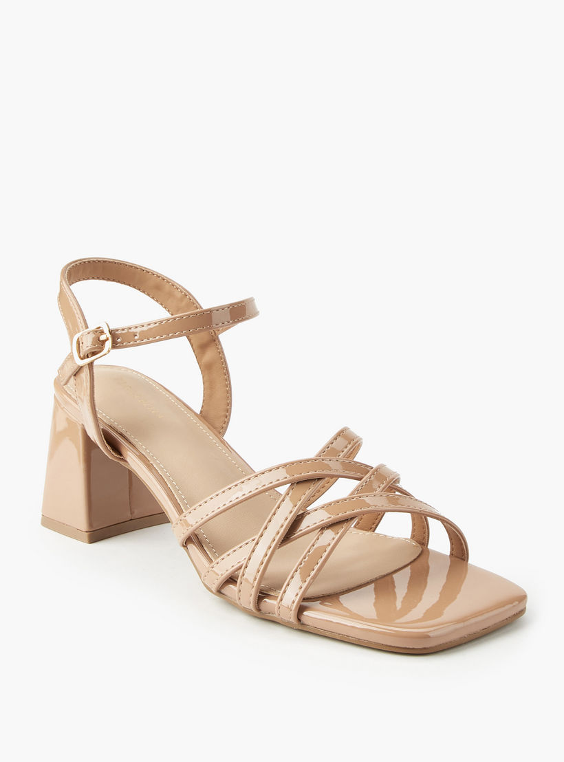 صندل بكعب سميك وإبزيم إغلاق للنساء من فلورا بيلا-women-shoes-sandals-heeled-image-3