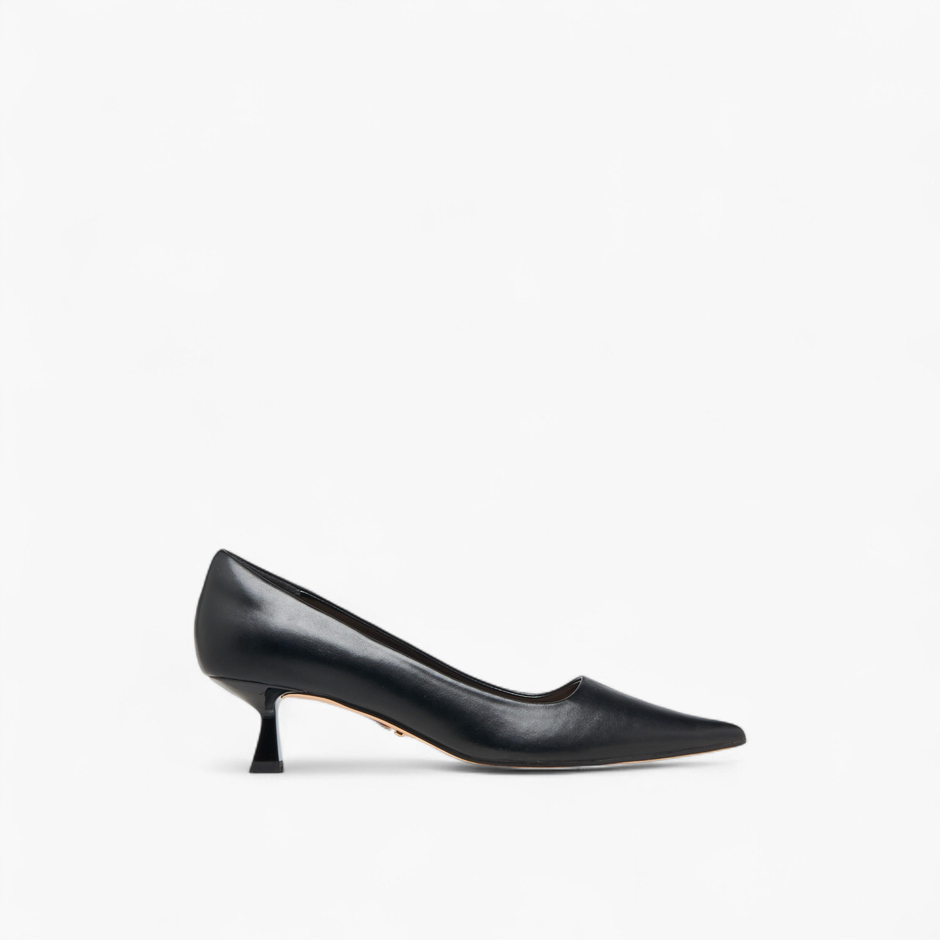 Paprika Solid Pointed Toe Shoes with Kitten Heels-women-shoes-sandals-heeled-image-3