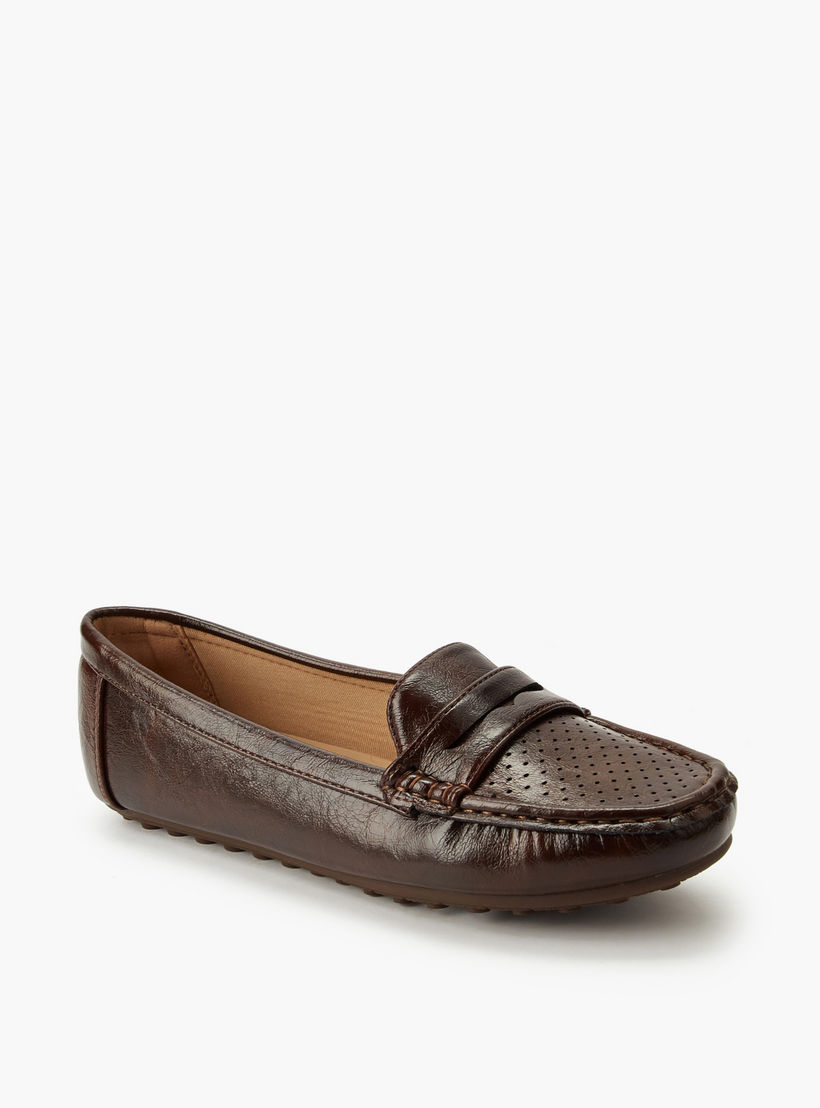Le Confort Women Perforated Detail Pebble Sole Loafers-women-shoes-loafersandmoccasins-image-2