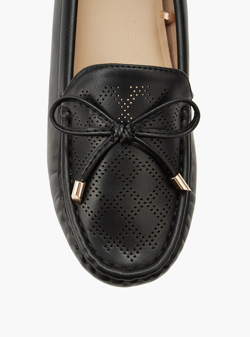 Le Confort Women Perforated Design Slip-On Loafers-women-shoes-loafersandmoccasins-image-4