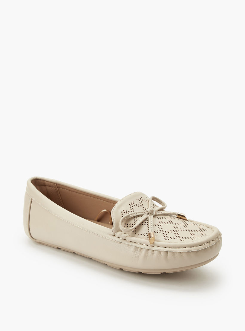 Le Confort Women Perforated Design Slip-On Loafers-women-shoes-loafersandmoccasins-image-2