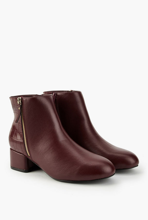 بوت طول الكاحل بسحاب إغلاق للنساء من فلورا بيلا-women-winterwear-image-1