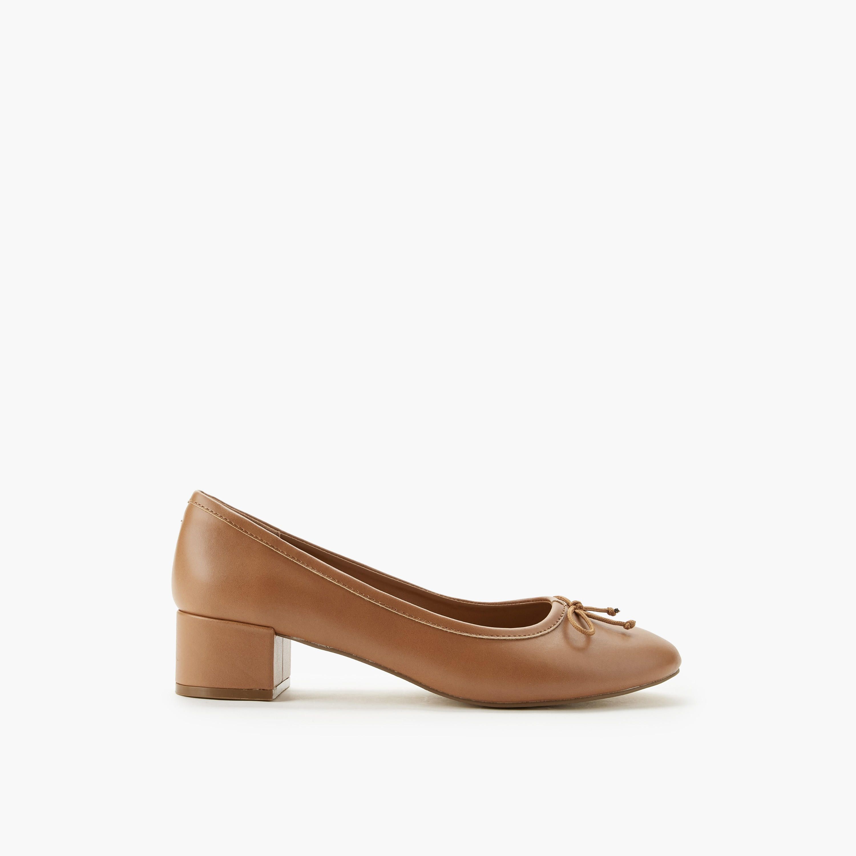 حذاء بومب بكعب سميك وتفاصيل فيونكة للنساء من سيليست-women-shoes-heels-image-3