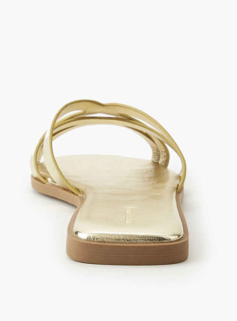 صندل سهل الارتداء بحزام متقاطع للنساء من فلورا بيلا-women-shoes-flats-sandals-image-5